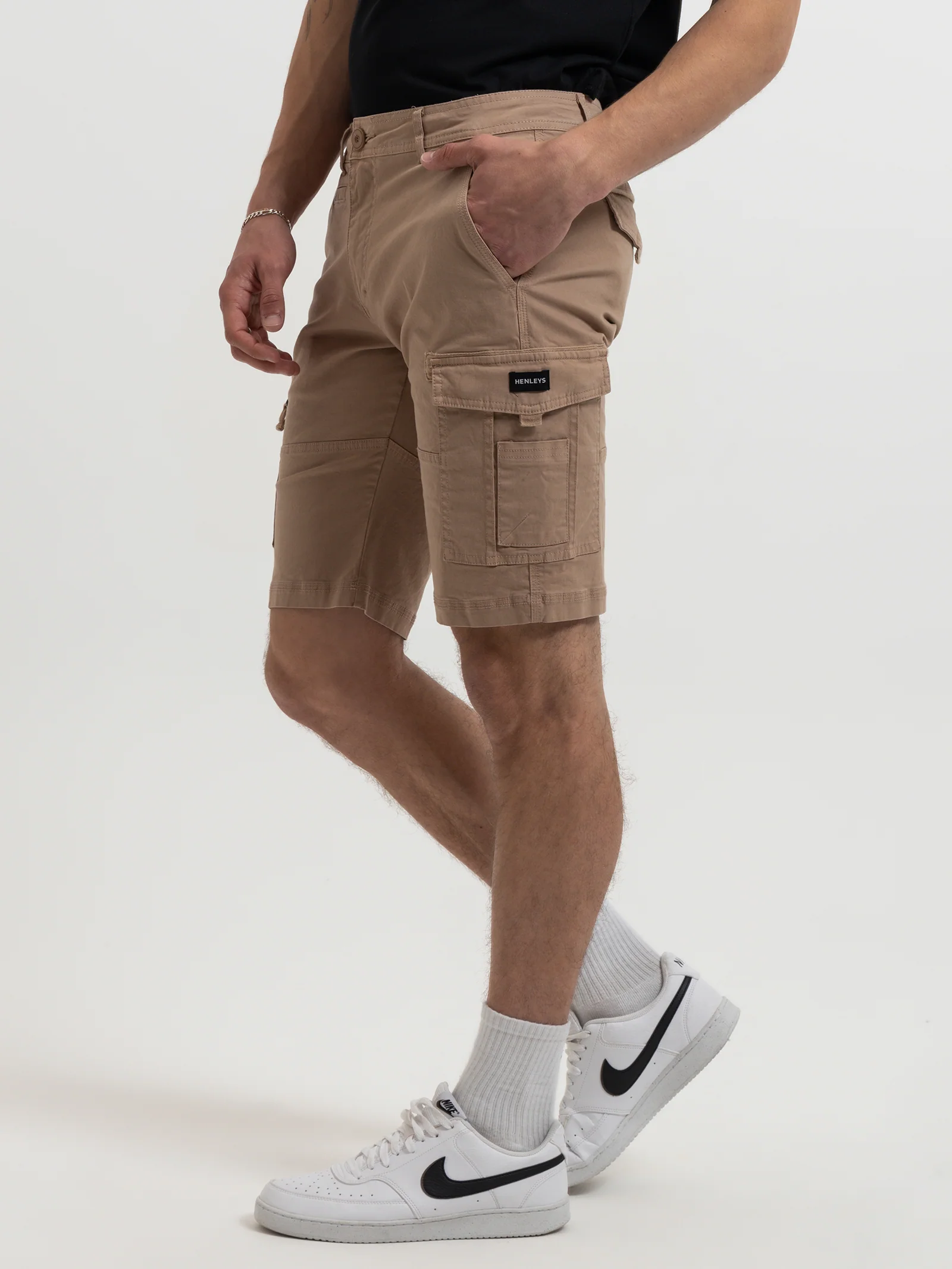 Leon Shorts - Image 4