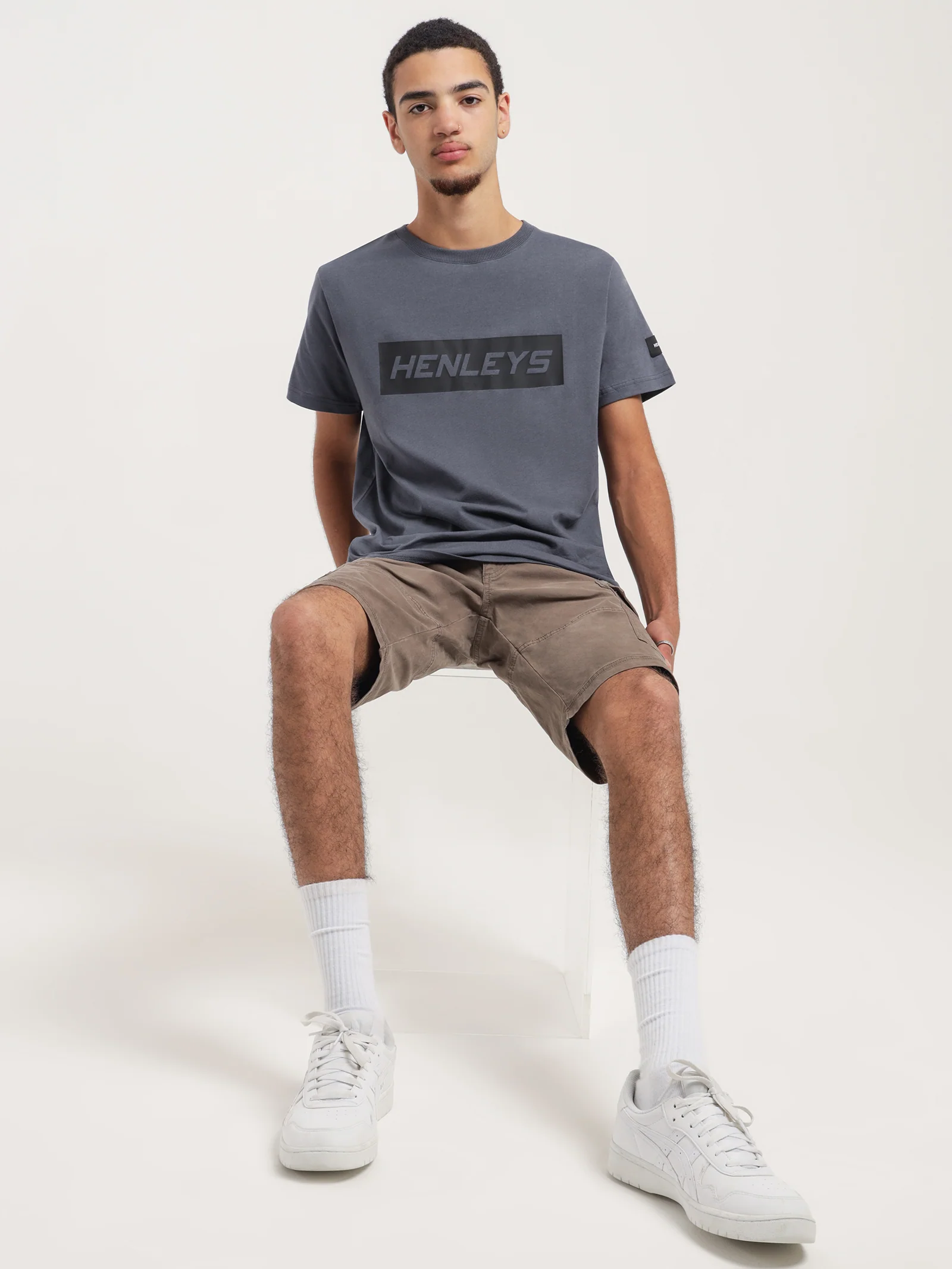 Leon Shorts - Image 5
