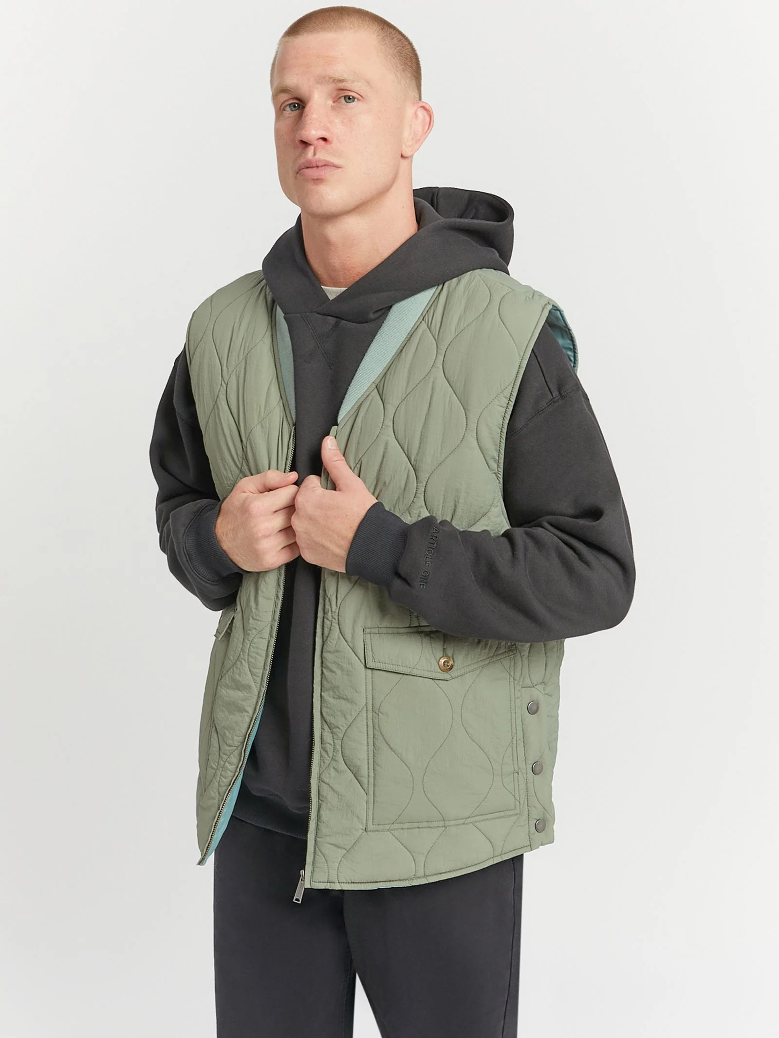 Lido Utility Vest - Image 2