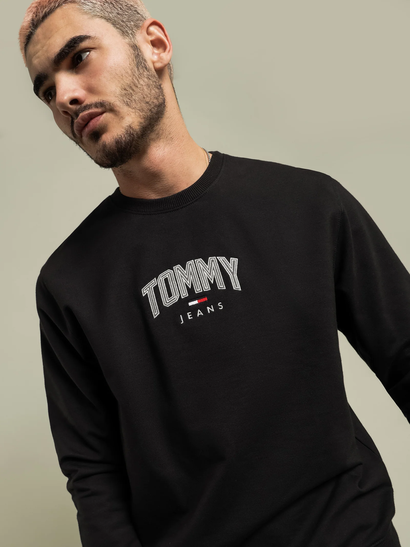 Lightweight Crew Neck Sweatshirt - Image 4