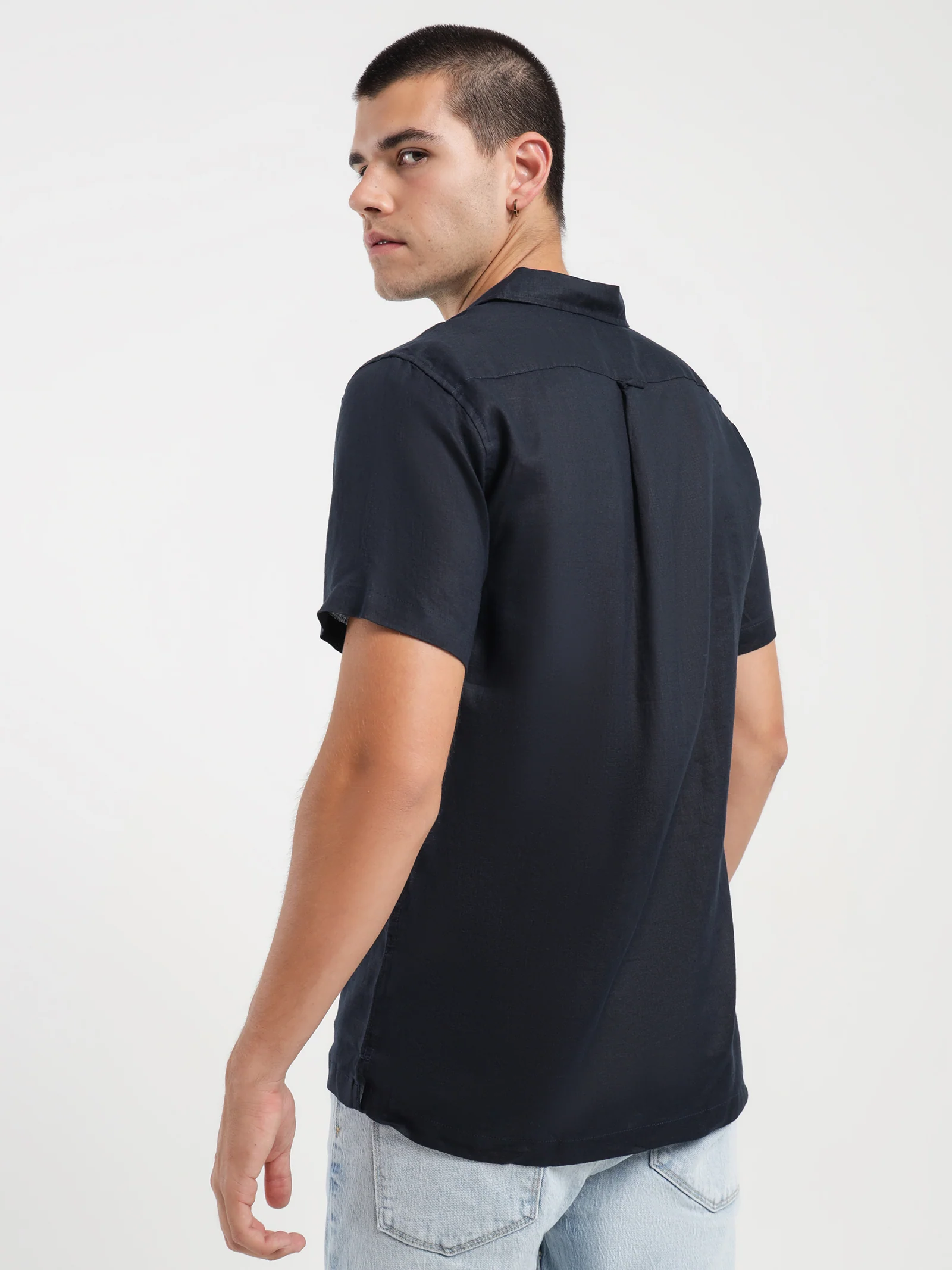 Linen Short Sleeve Shirt - Image 5