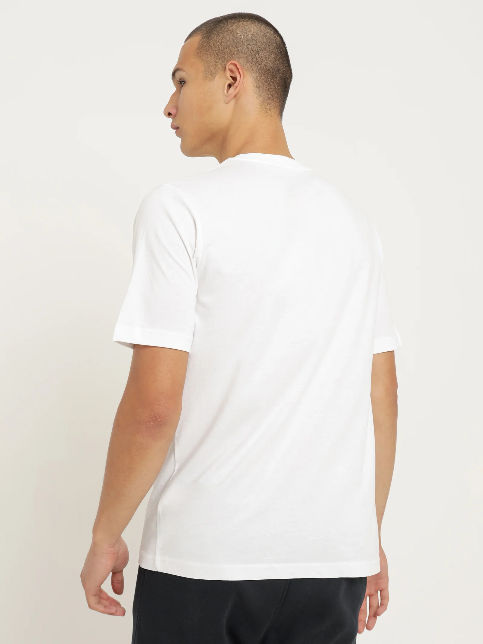 Logo Bard T-Shirt - Image 6