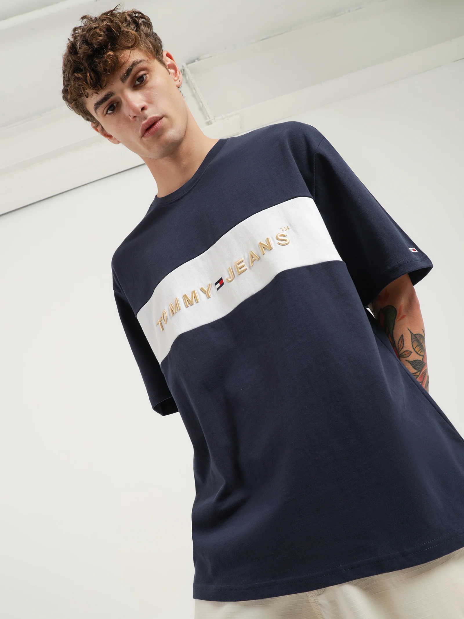 Logo Colour Blocked T-Shirt - Image 3