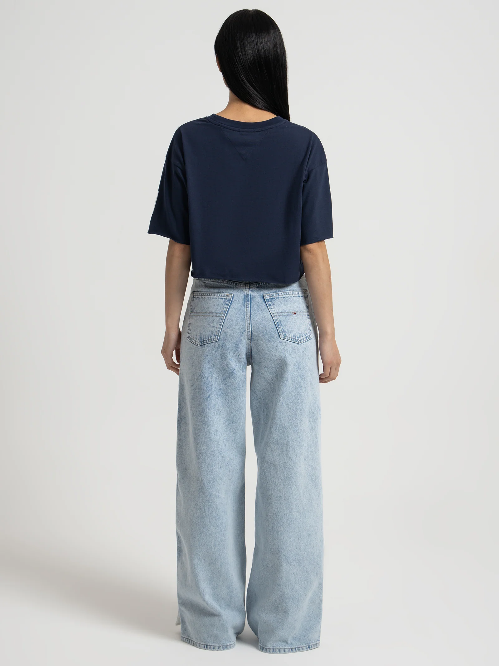 Logo Oversized Fit Cropped T-Shirt - Image 3
