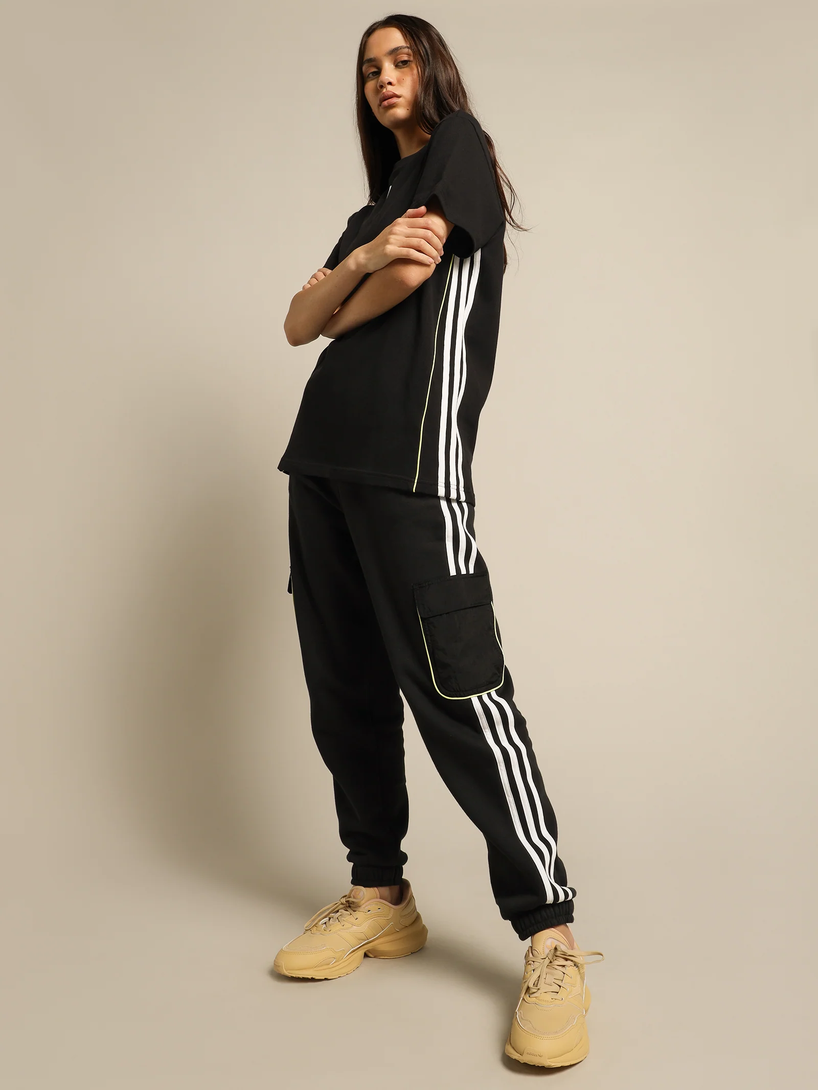 Loose Piping T-Shirt - Image 5