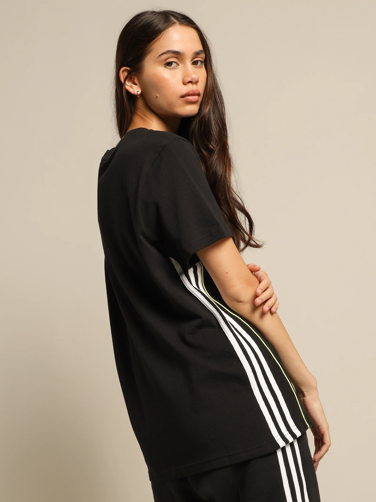 Loose Piping T-Shirt - Image 6