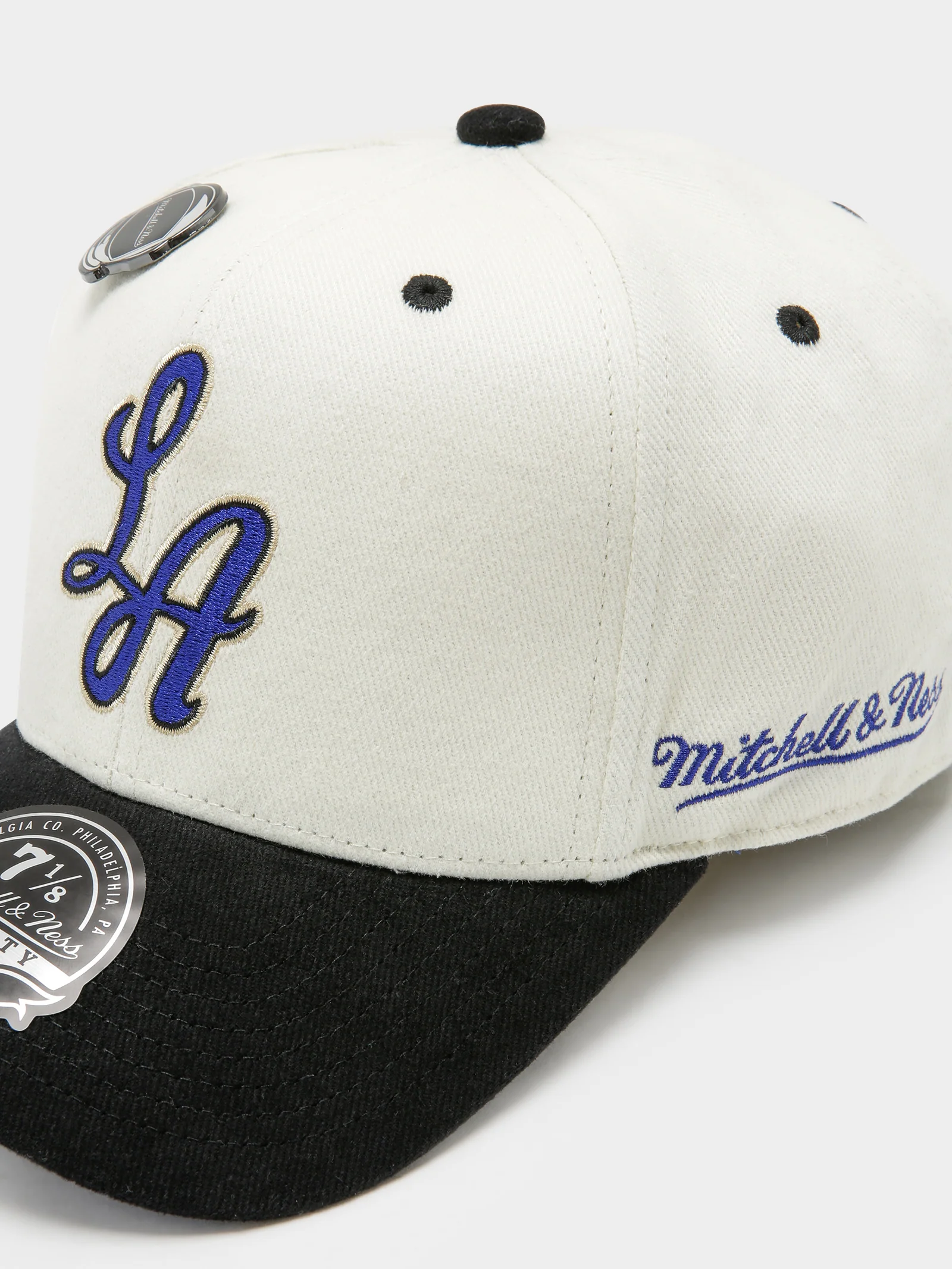 Los Angeles Lakers Galactic NBA Fitted Cap - Image 3
