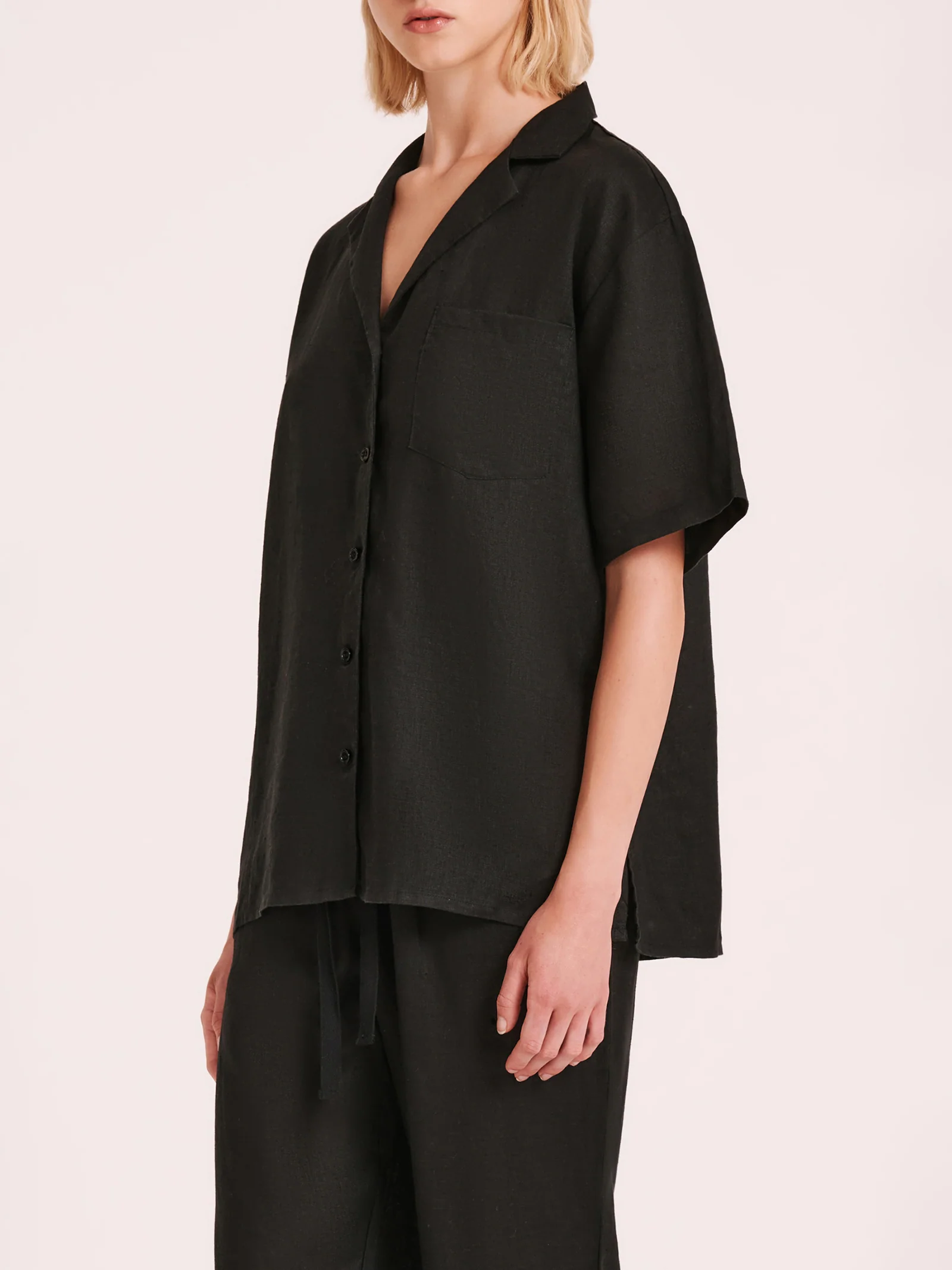 Lounge Linen Travel Shirt - Image 3