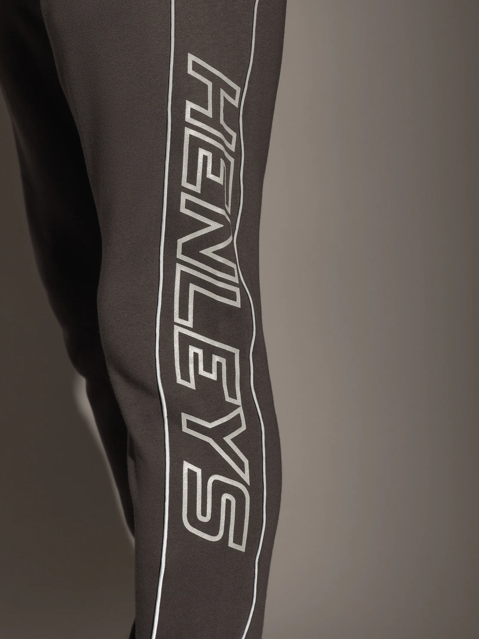 Master Reflective Trackpants - Image 5