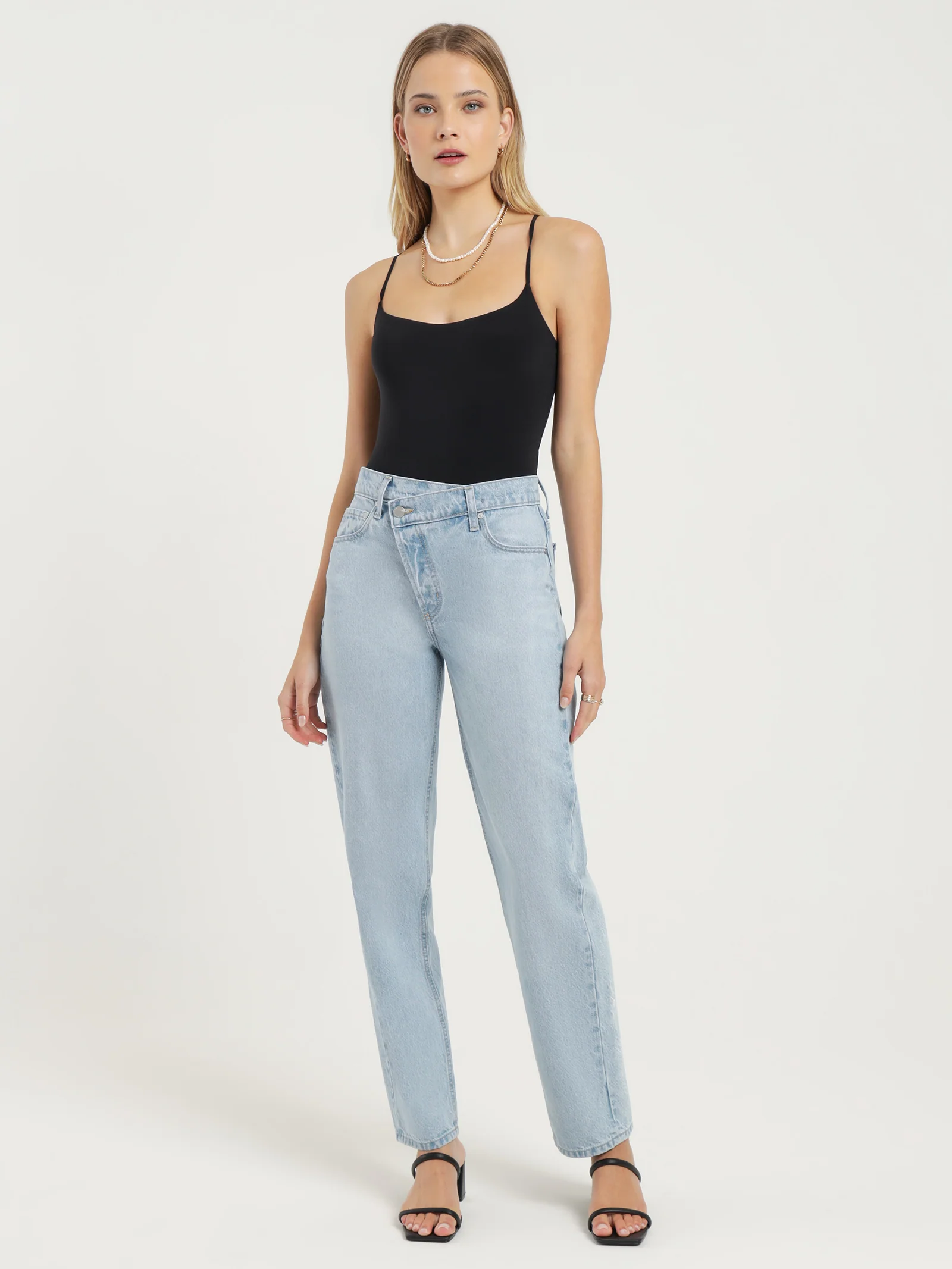 Maude Crossover Jeans - Image 4