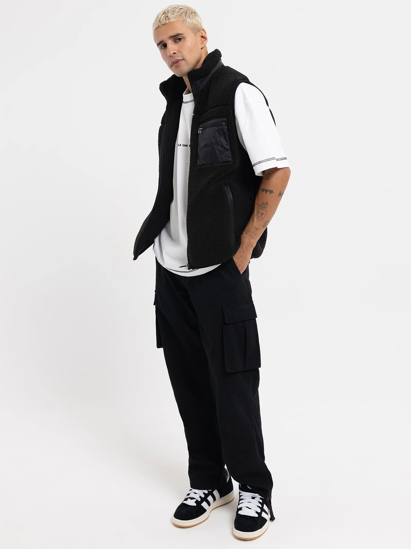 Maximus Sherpa Vest - Image 2