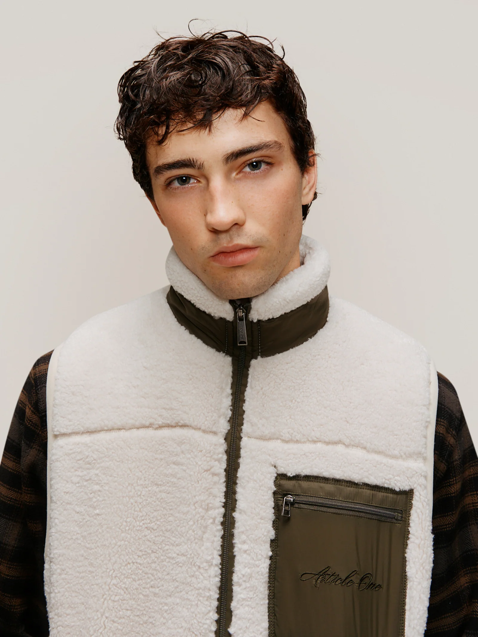 Maximus Sherpa Vest - Image 2