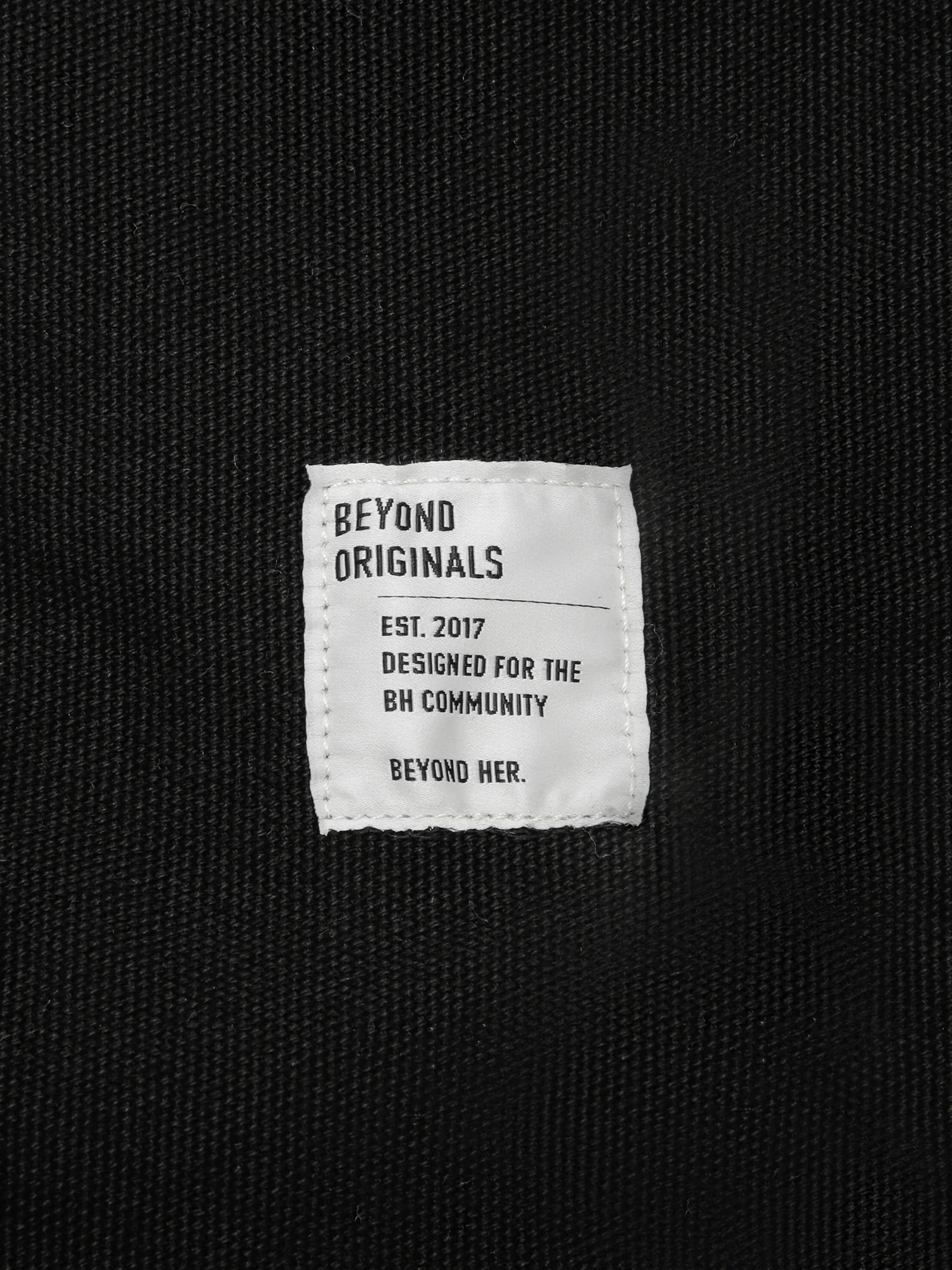 Medium Zipper Tote Bag - Image 2