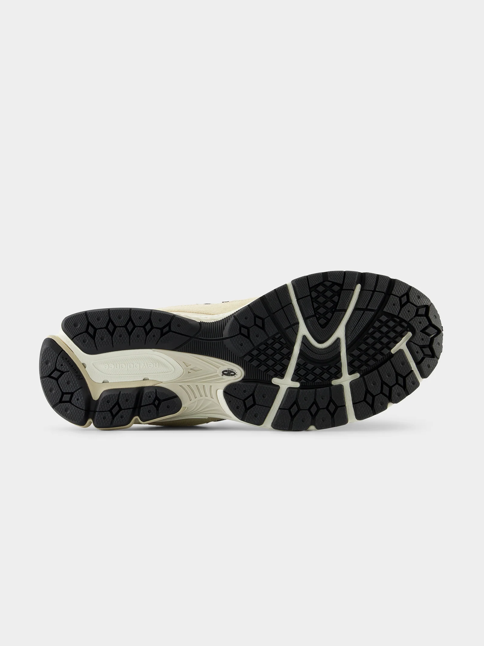 Men's 2002R Sneakers - Image 6