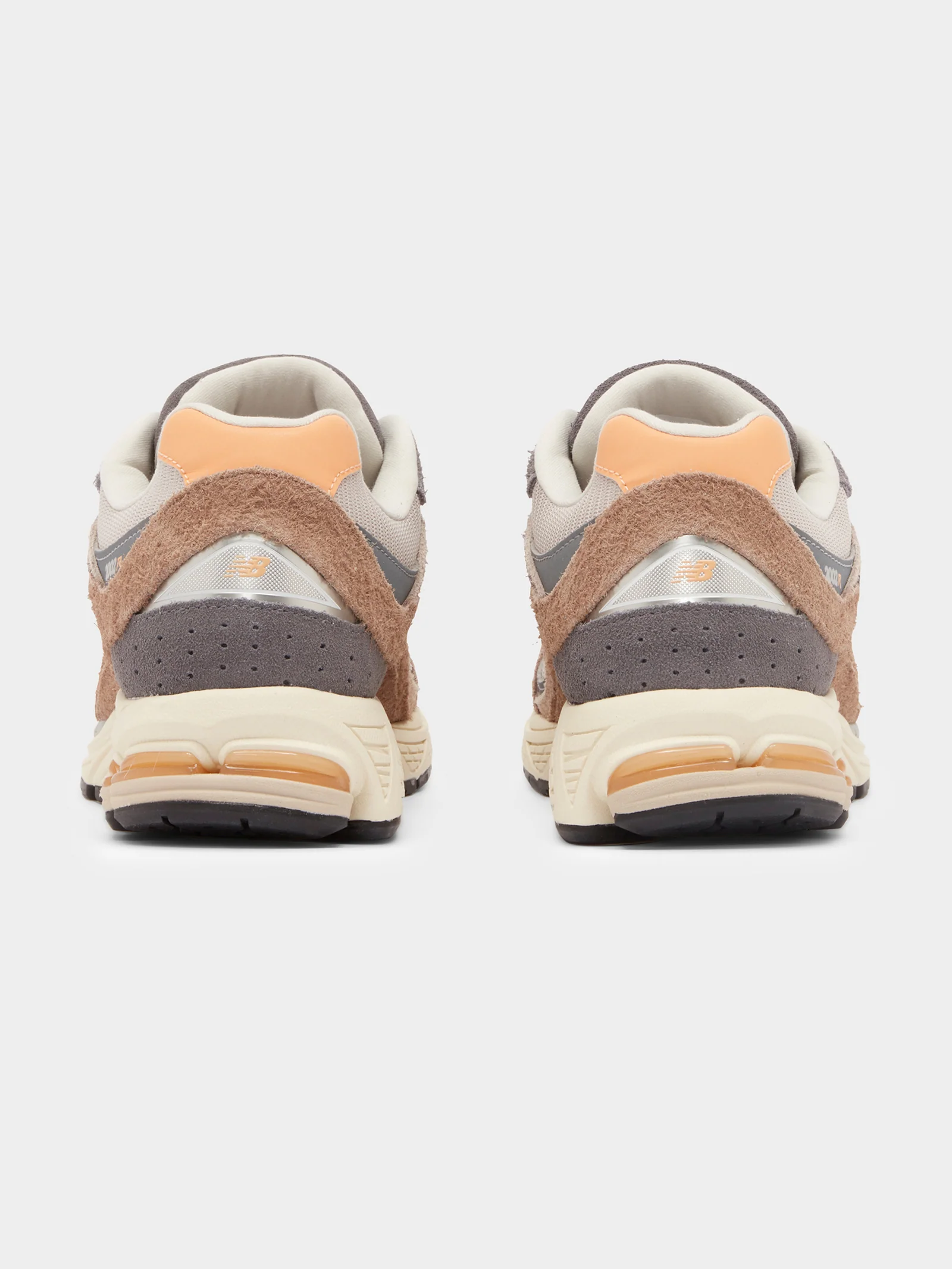 Mens 2002R Sneaker - Image 6