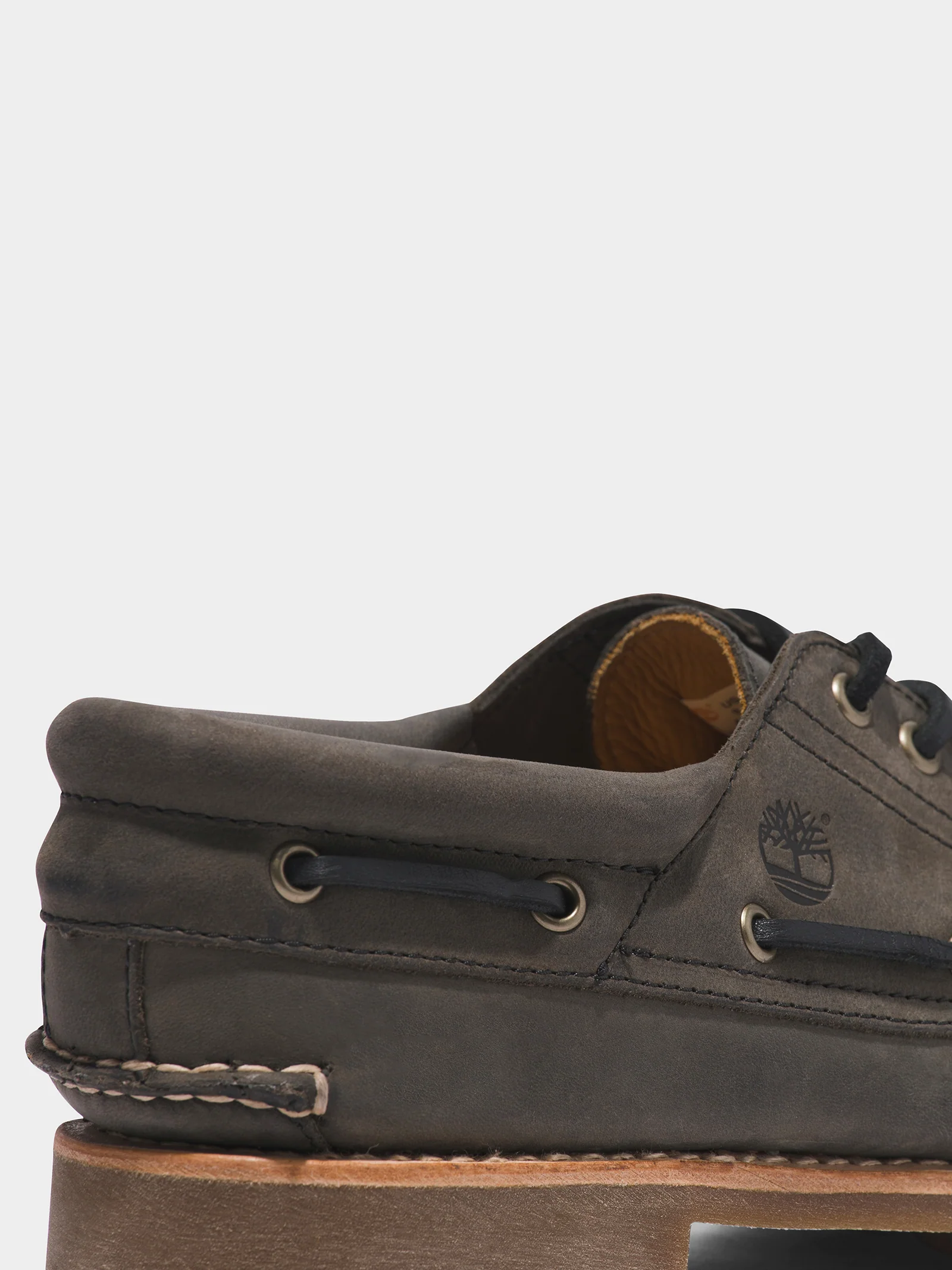 Mens 3 Eye Classic Lug Handsewn Boat Shoes - Image 3