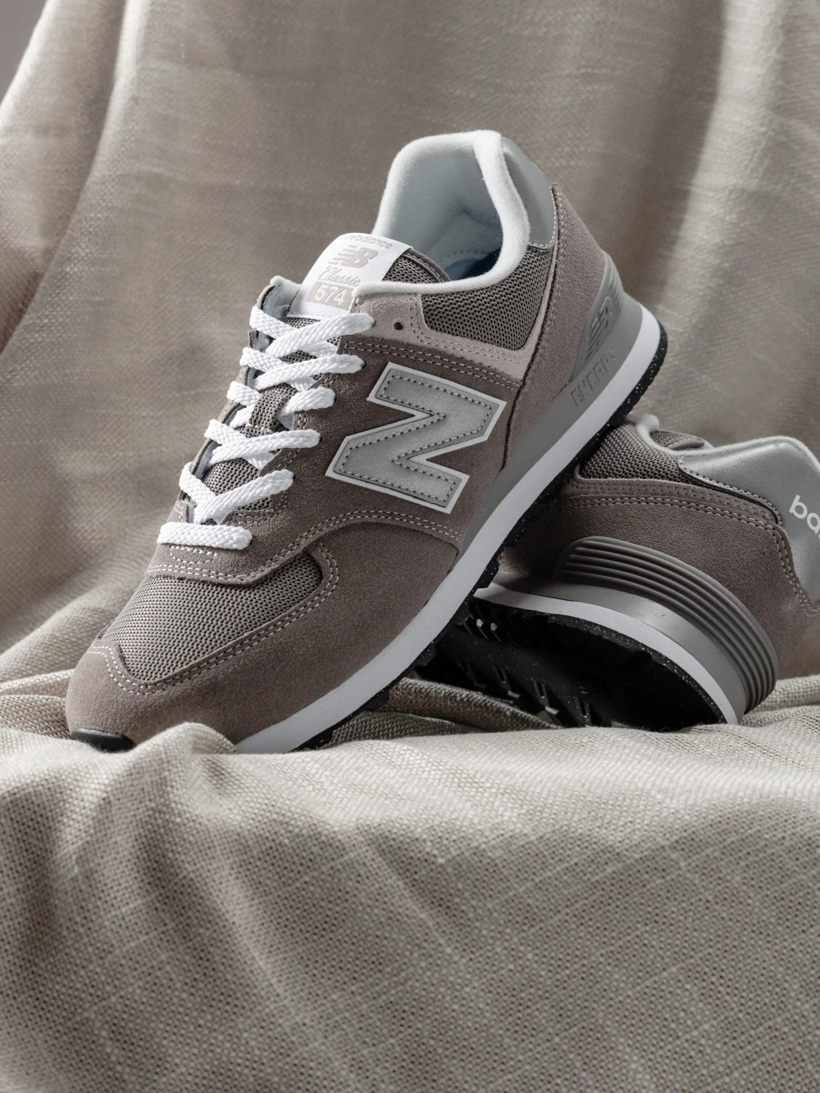 Mens 574 Sneakers - Image 8