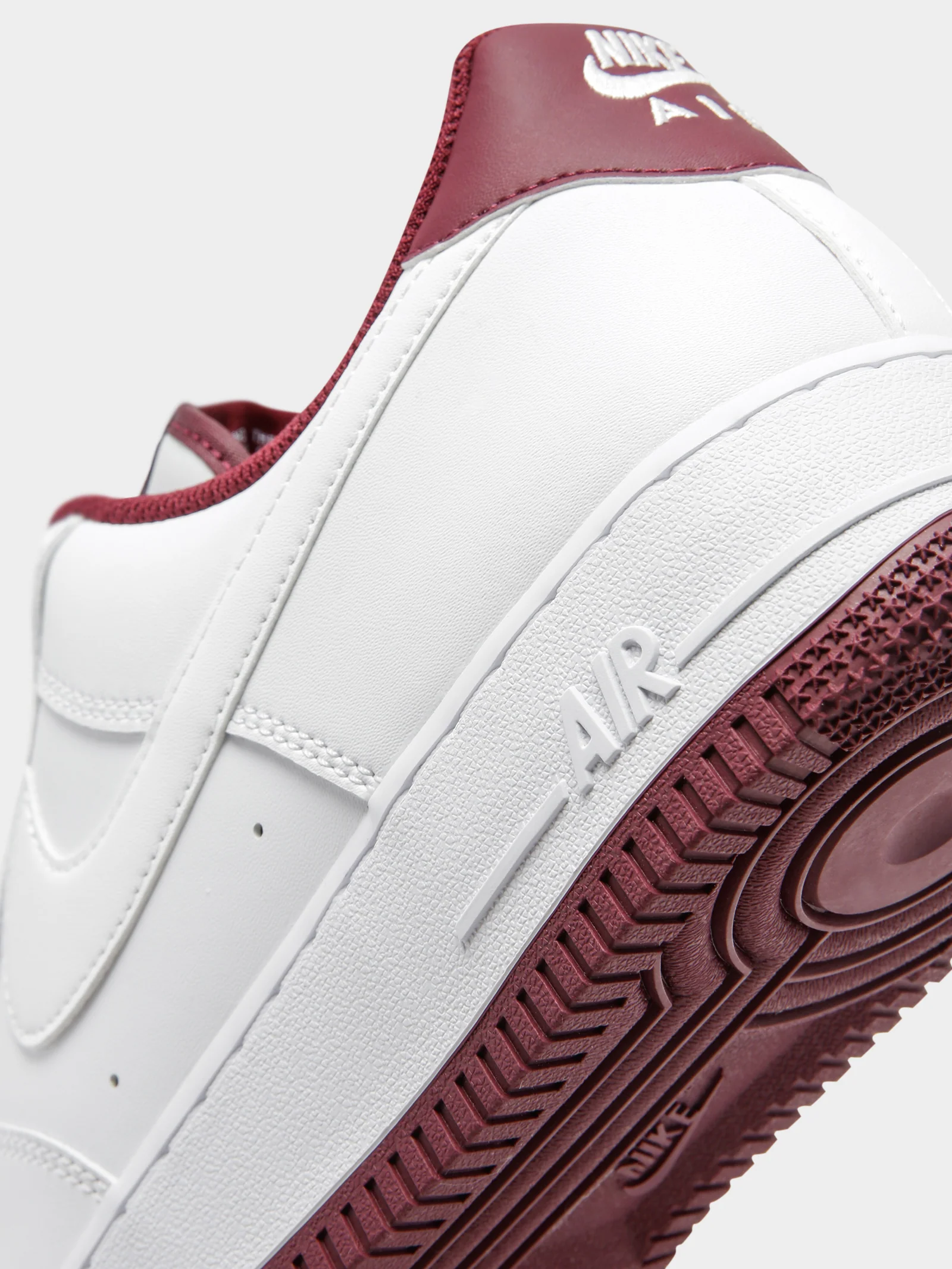 Mens Air Force 1 07' Sneakers - Image 4