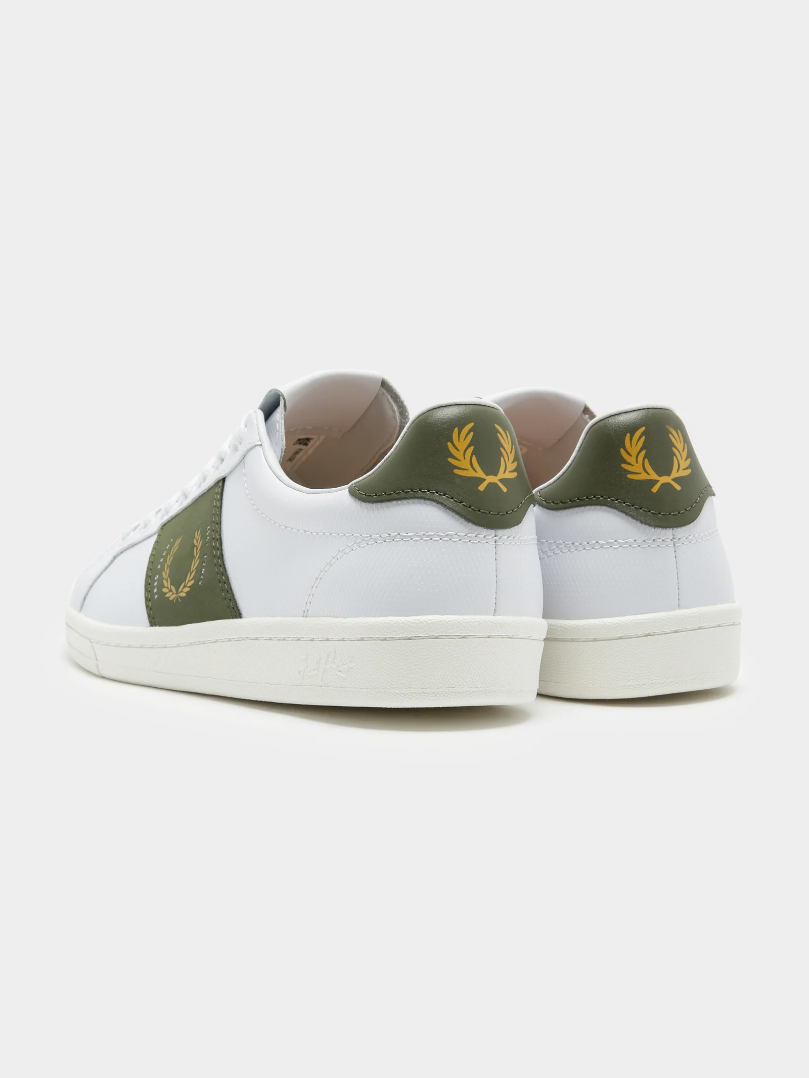 Mens B721 Pique Emblem Sneaker - Image 7