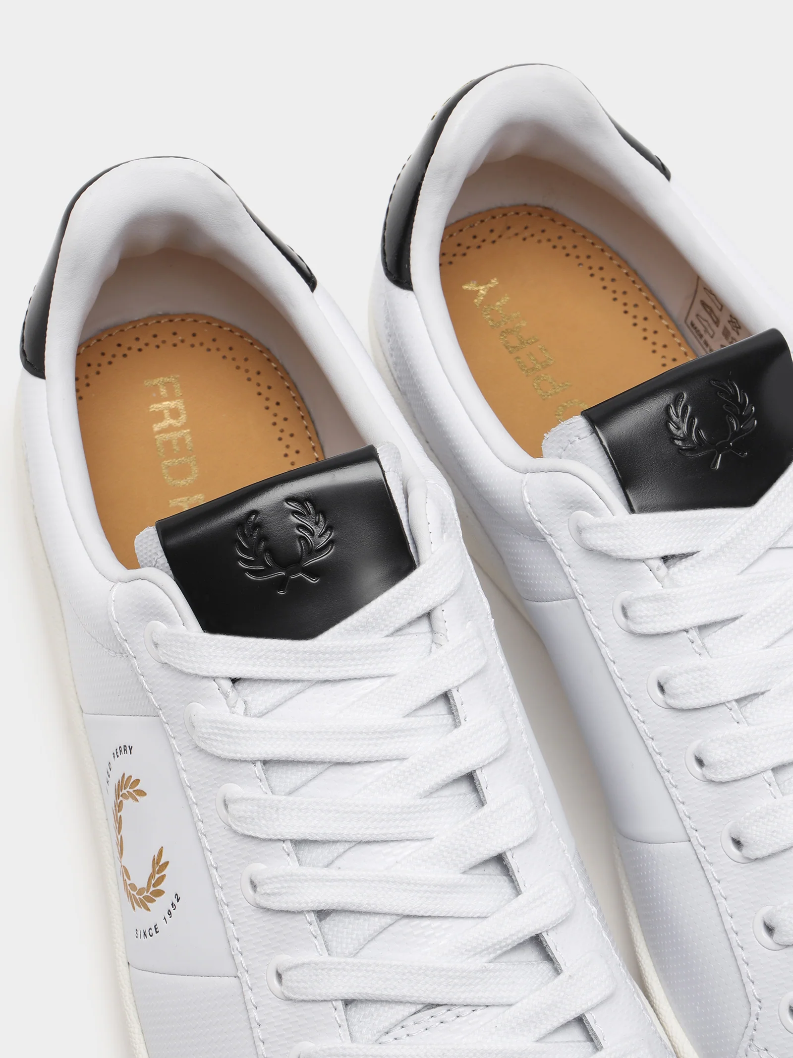 Mens B721 Pique Leather Sneaker - Image 4