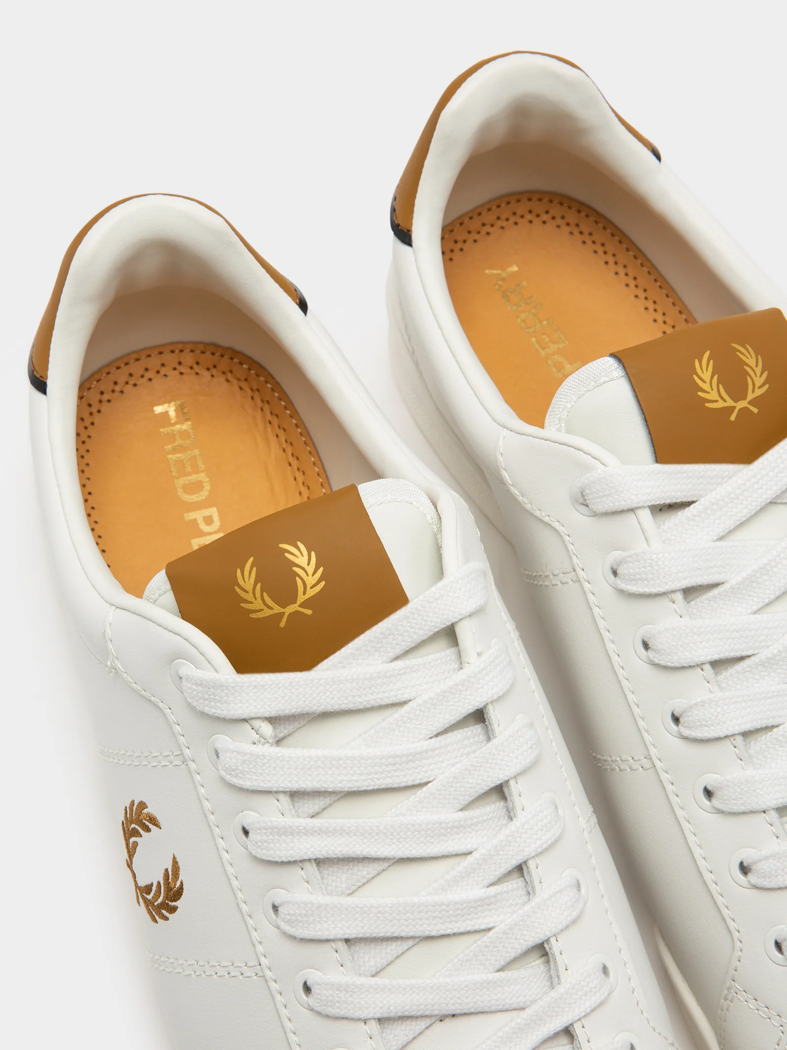 Mens B722 Leather Sneaker - Image 3