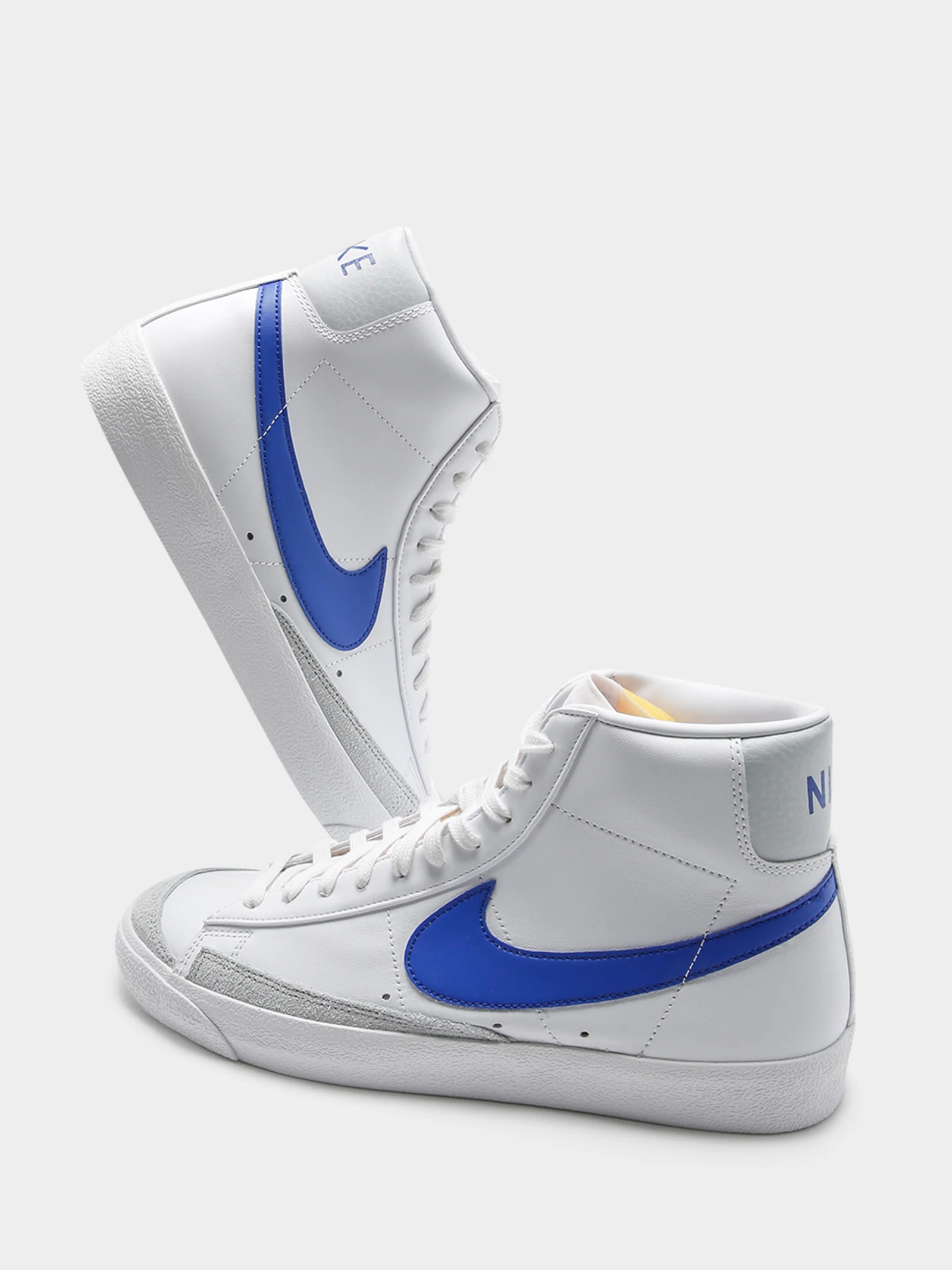 Mens Blazer Mid 77' Sneakers - Image 2