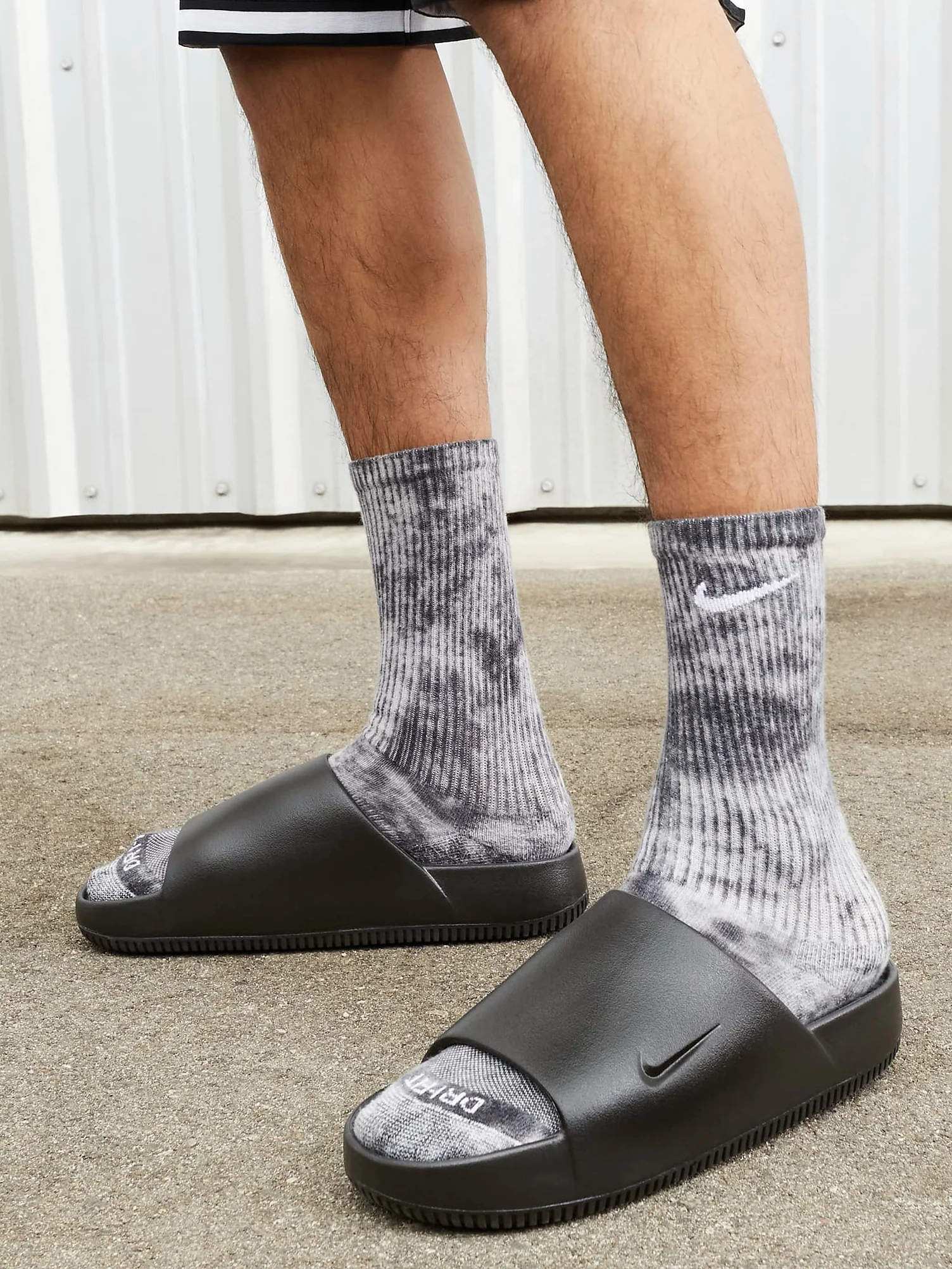 Mens Calm Slides - Image 5