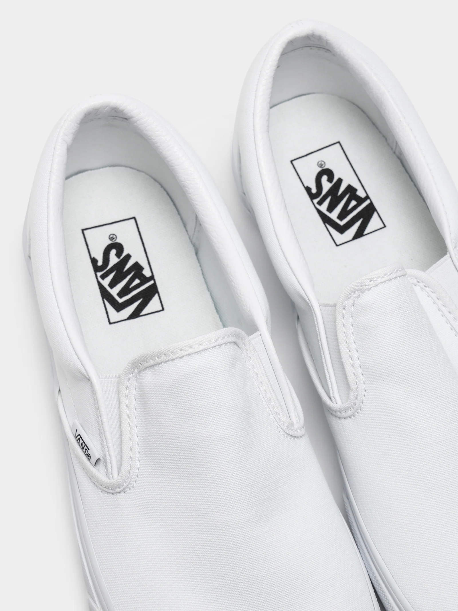Mens Classic Slip On - Image 3