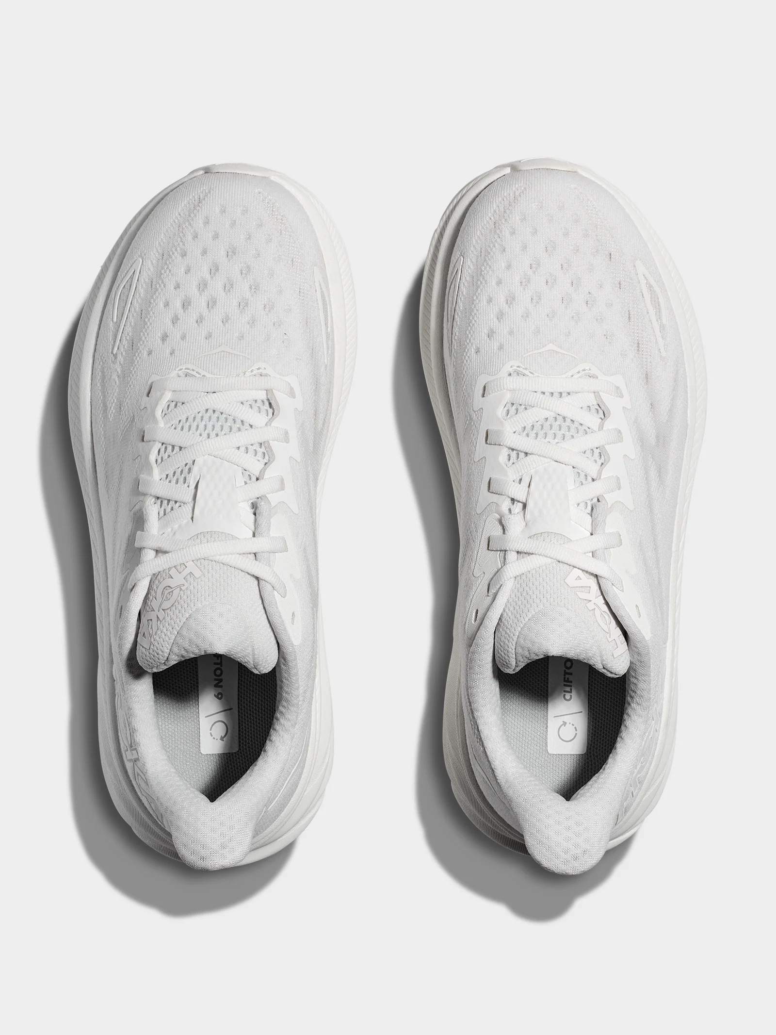 Mens Clifton 9 Sneakers - Image 3