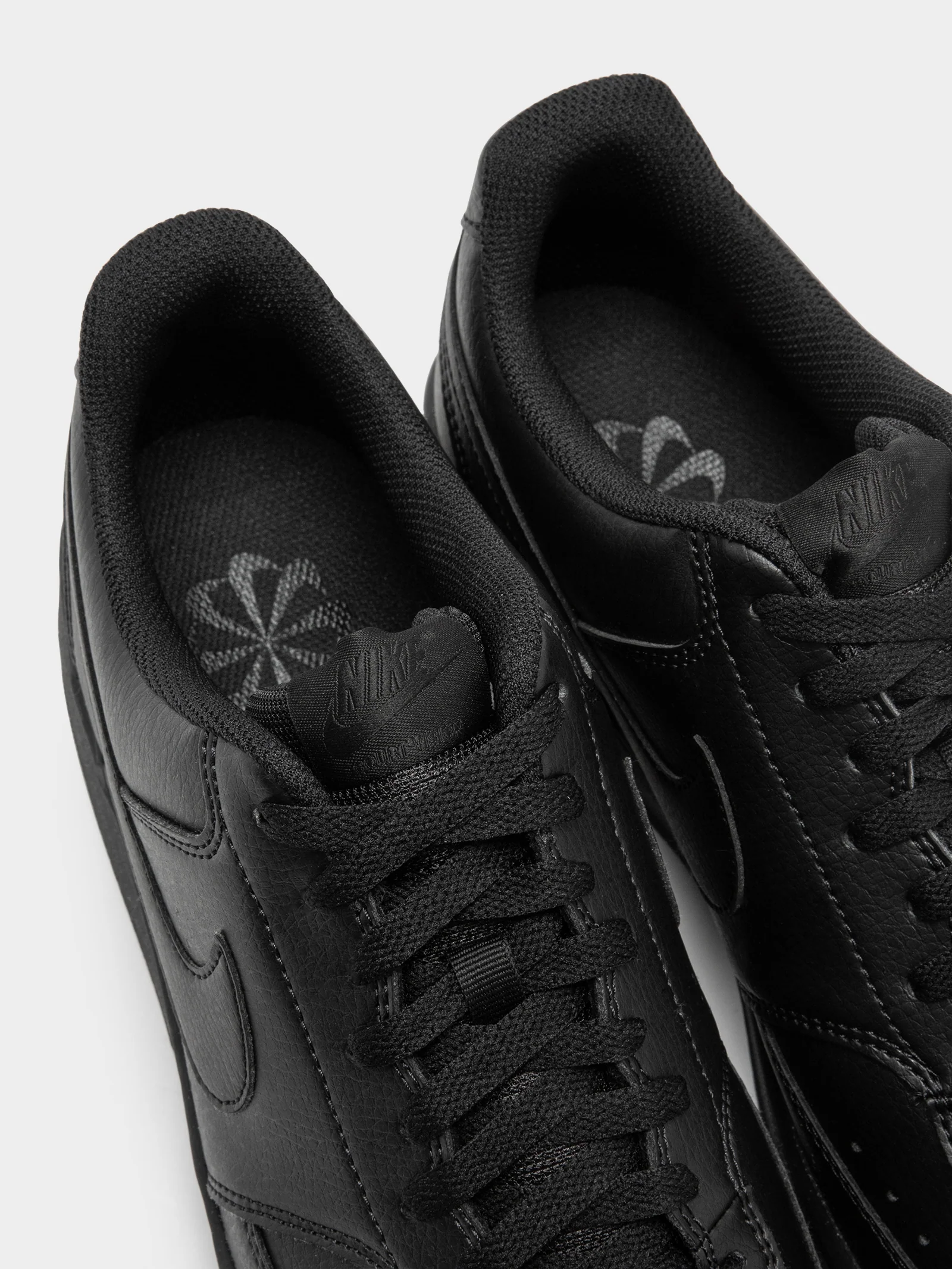 Mens Court Vision Low Top Sneakers - Image 3