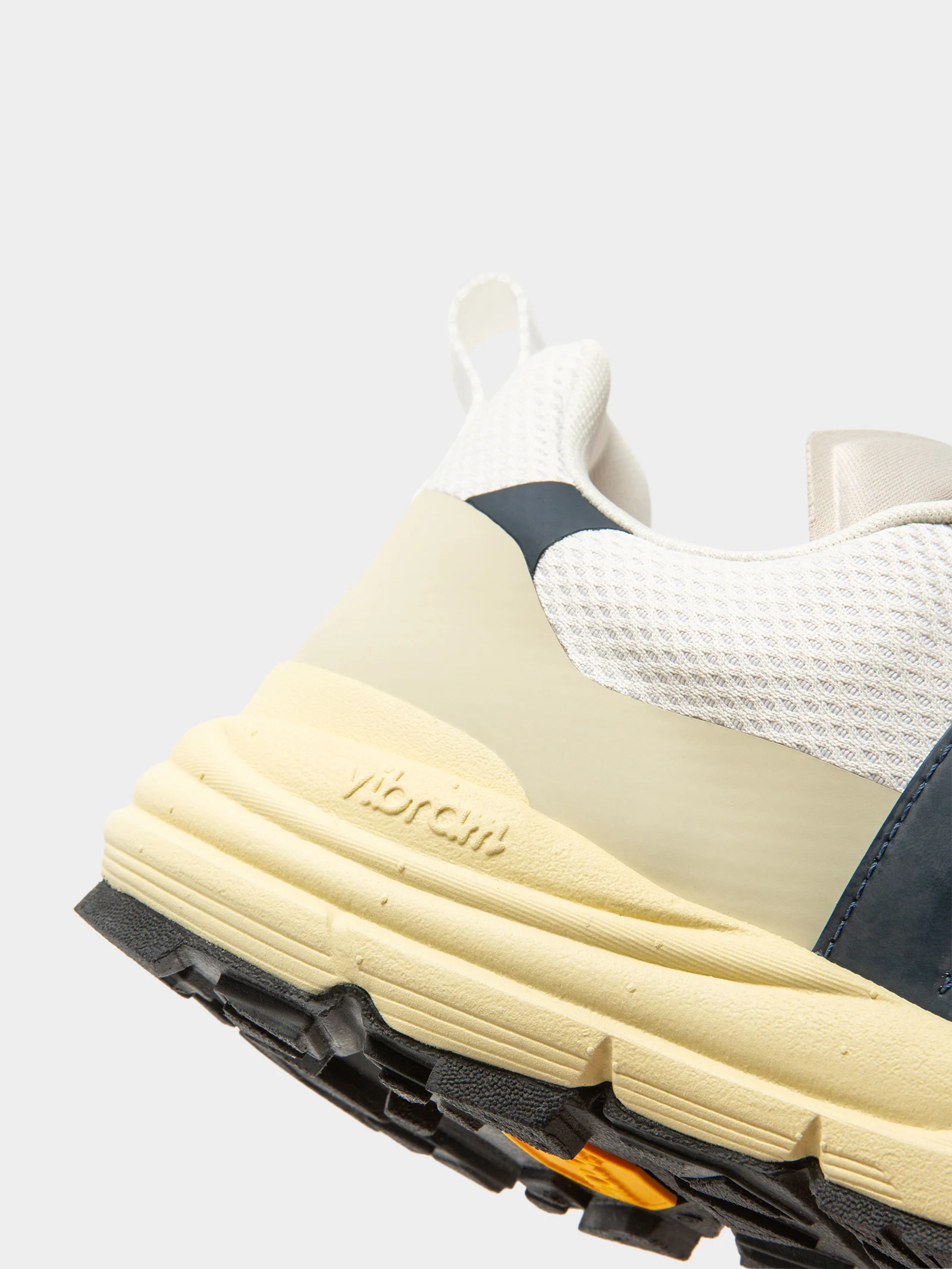 Mens Dekkan Alveomesh Sneakers - Image 4