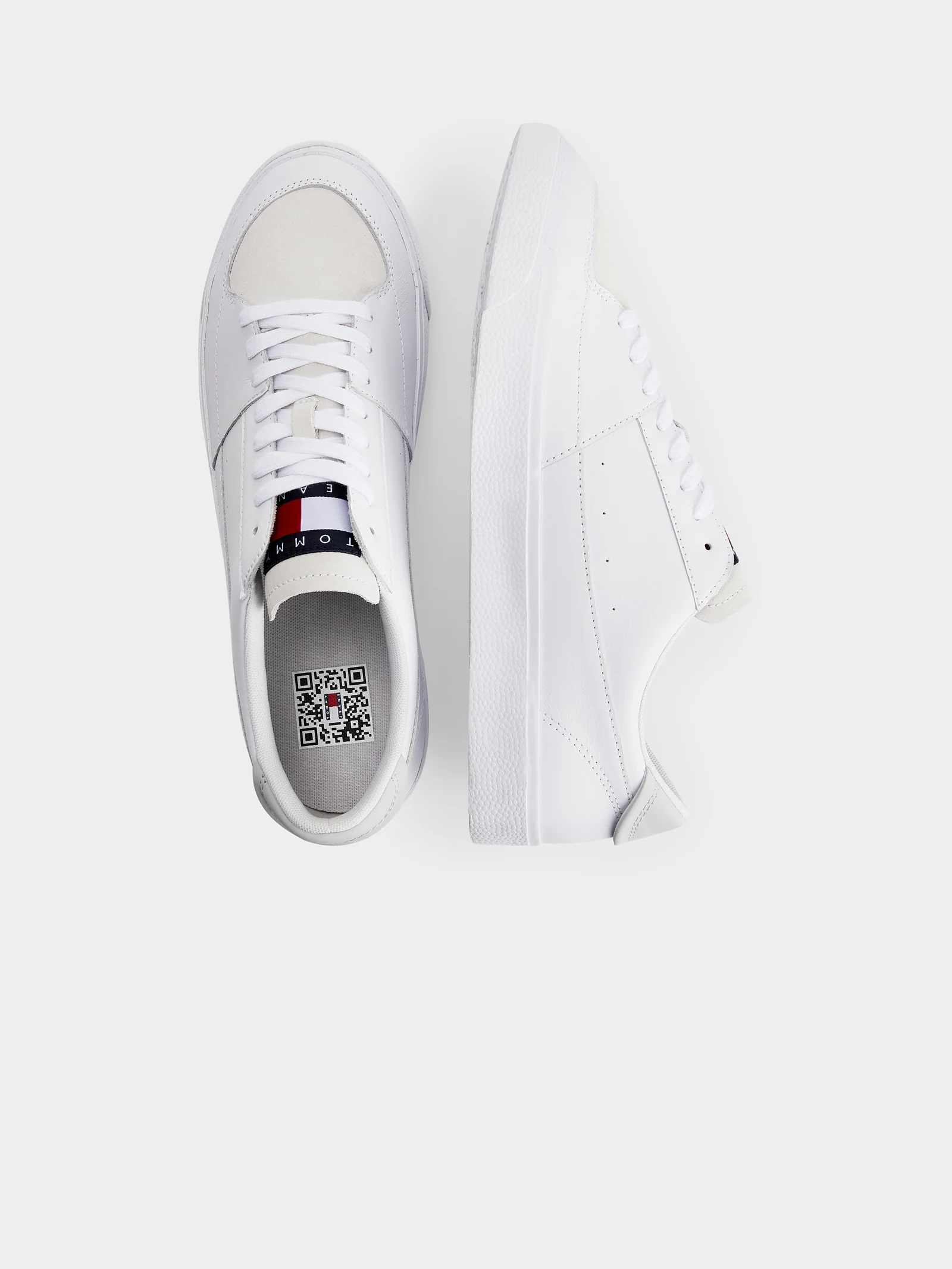 Mens Essential Badge Lace Up Trainers - Image 4