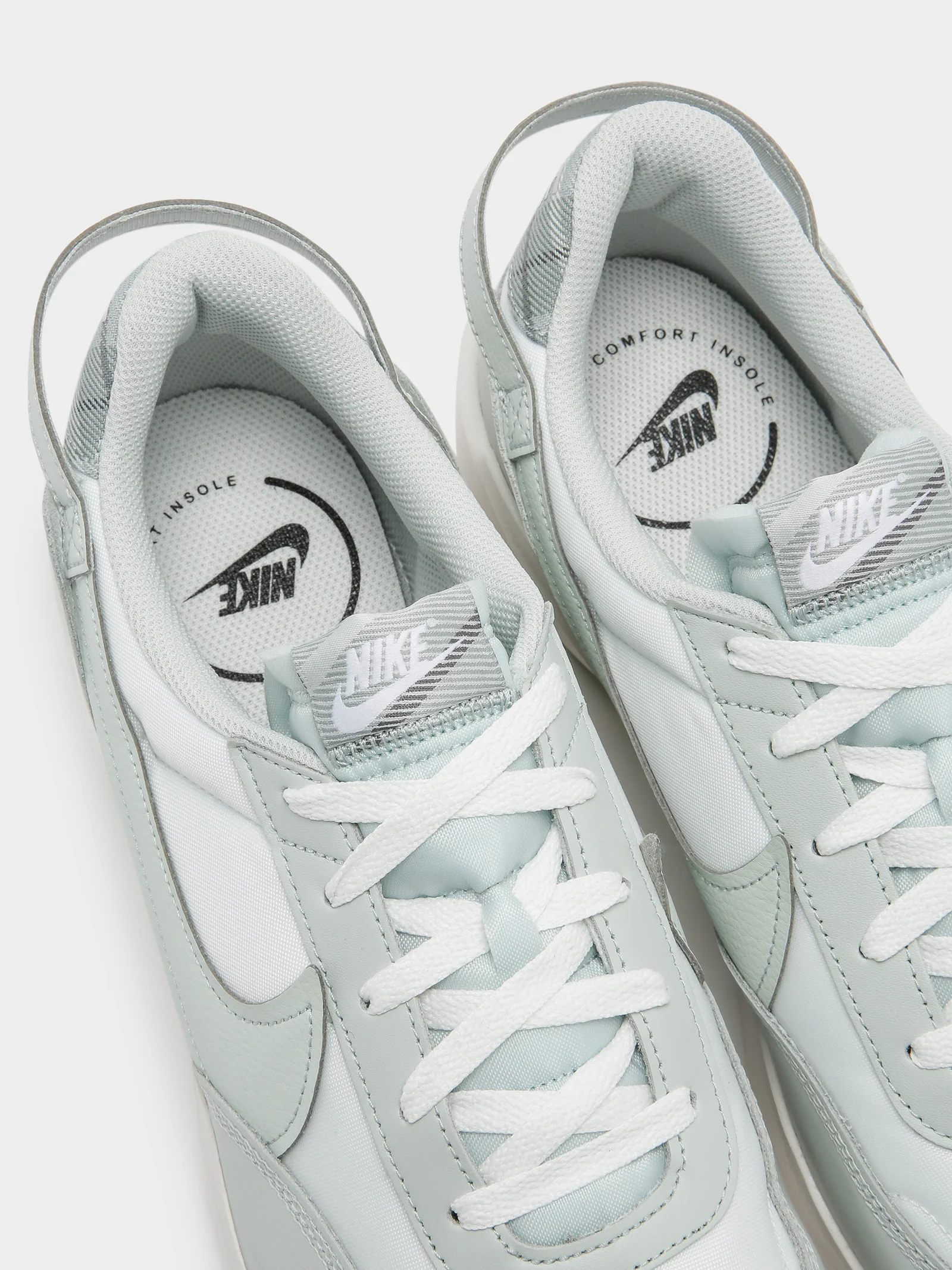 Mens Nike Waffle Debut Sneakers - Image 3