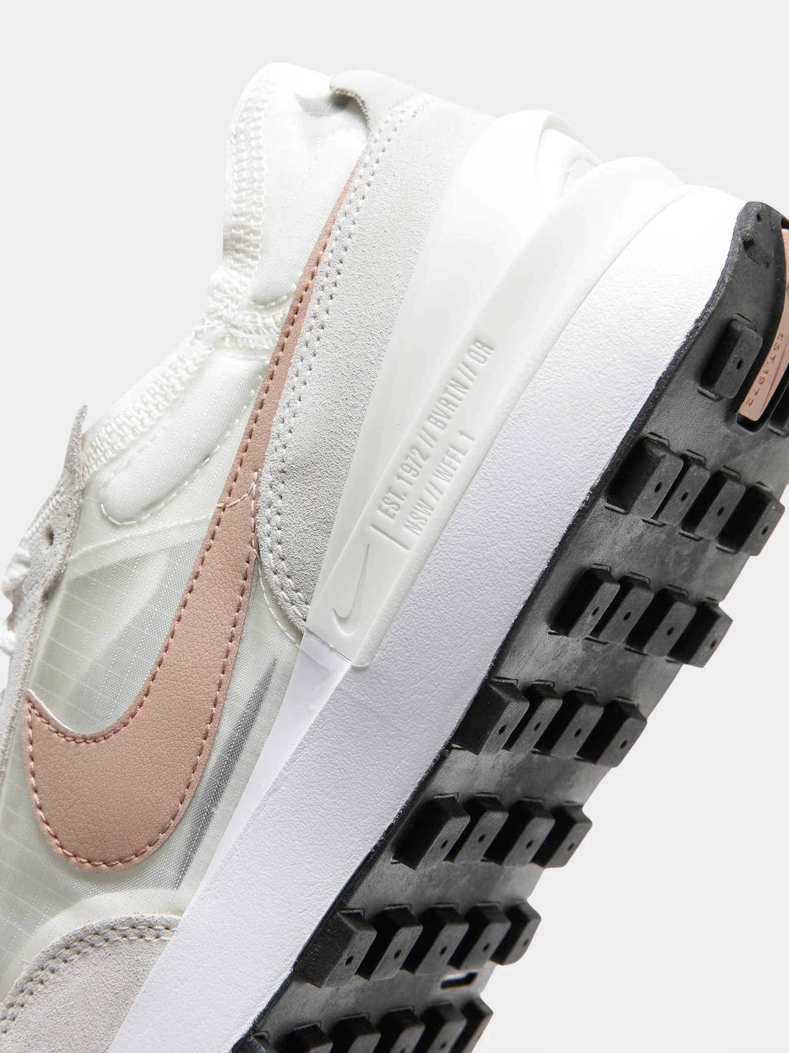 Mens Nike Waffle One - Image 4