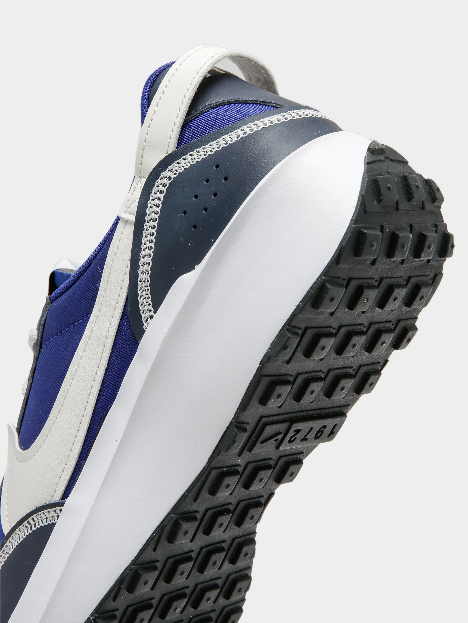 Mens Waffle Debut Sneakers - Image 5