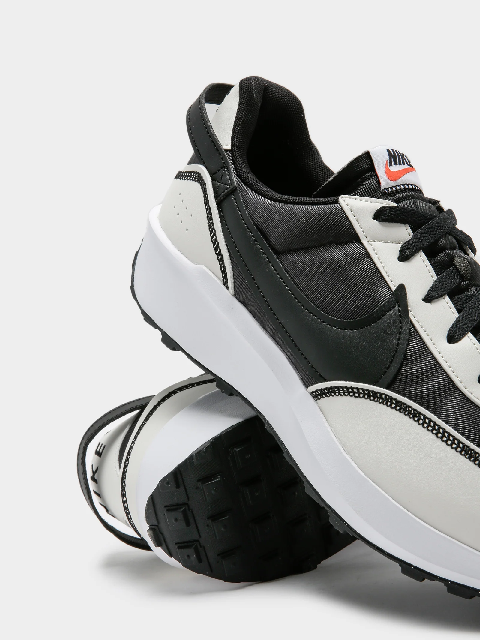Mens Waffle Debut Sneakers - Image 5