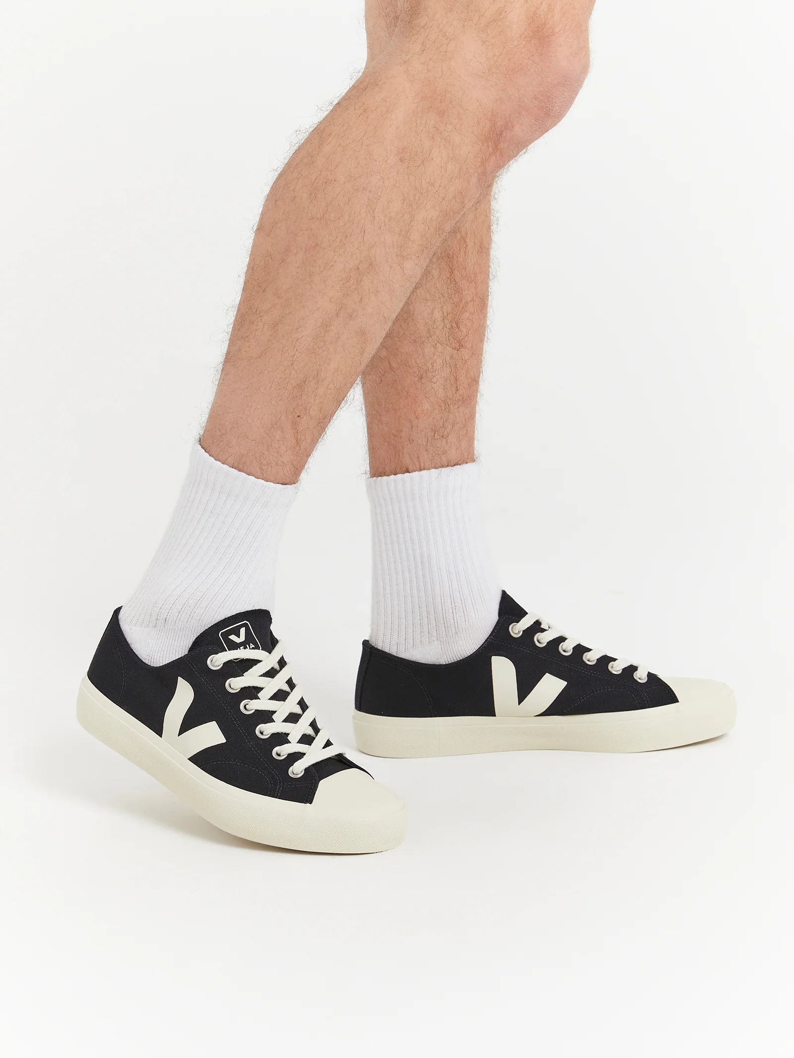 Mens Wata II Low Sneakers - Image 2