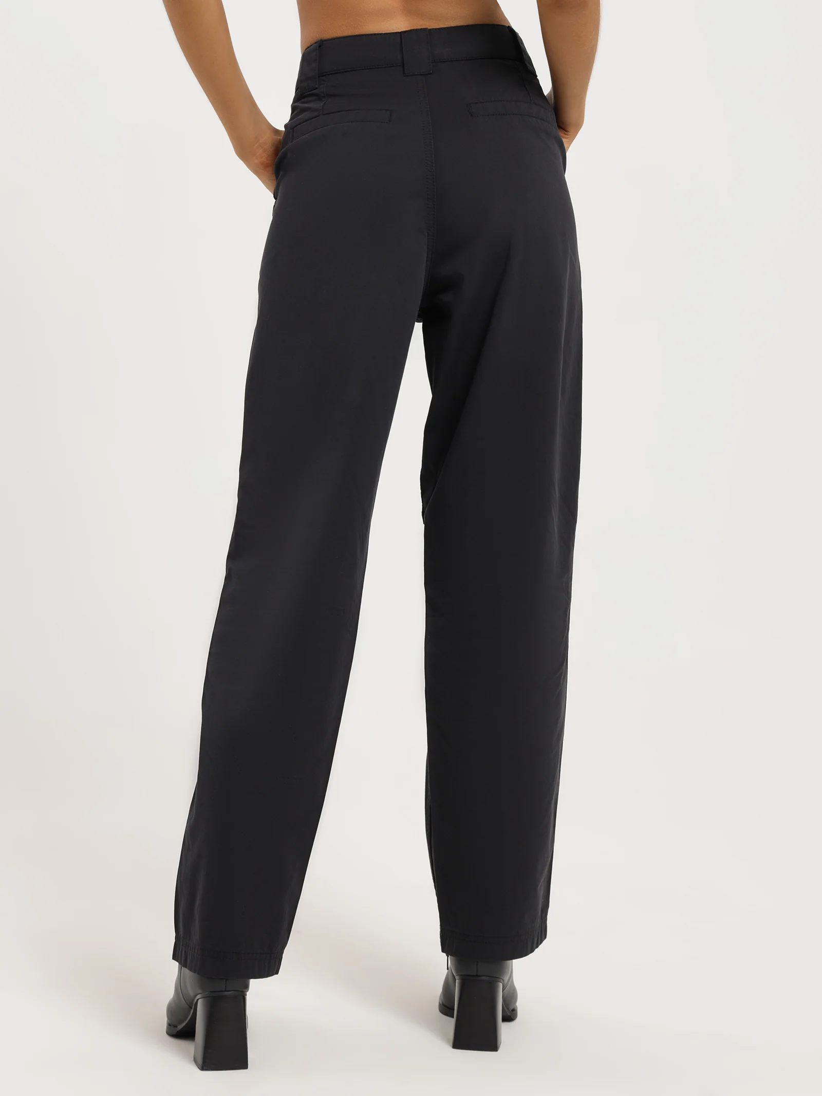 Metta Pants - Image 5