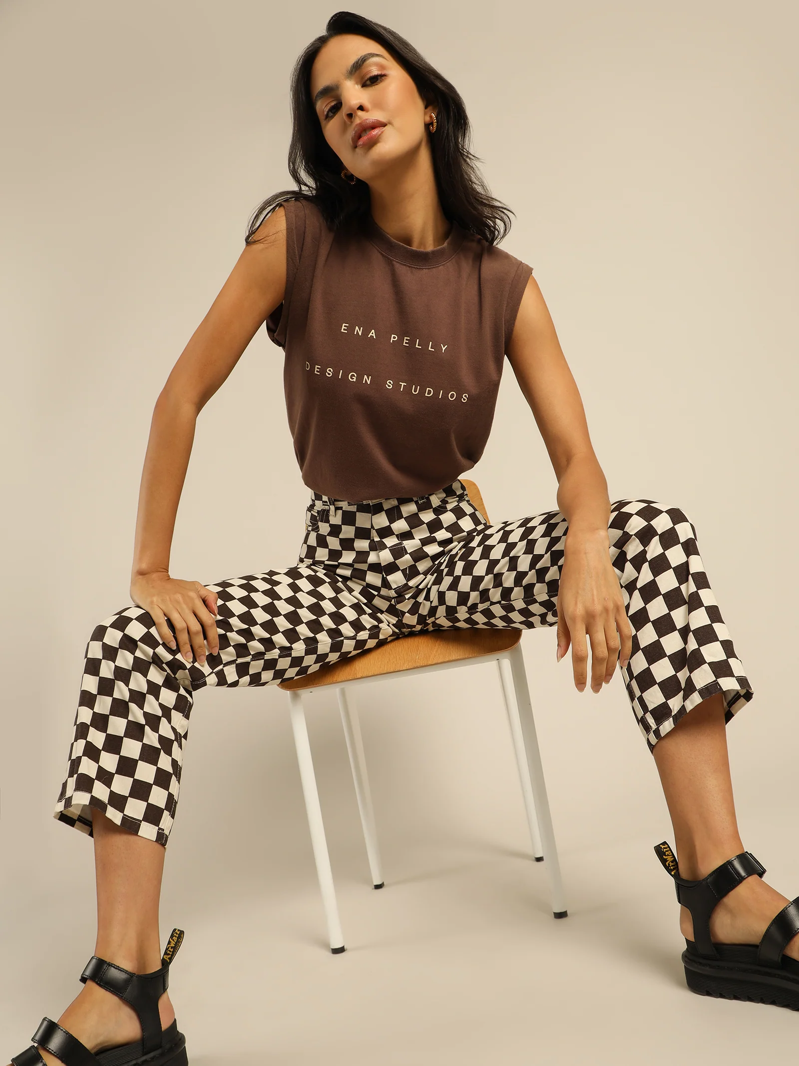 Minimal Logo Tank - Image 2