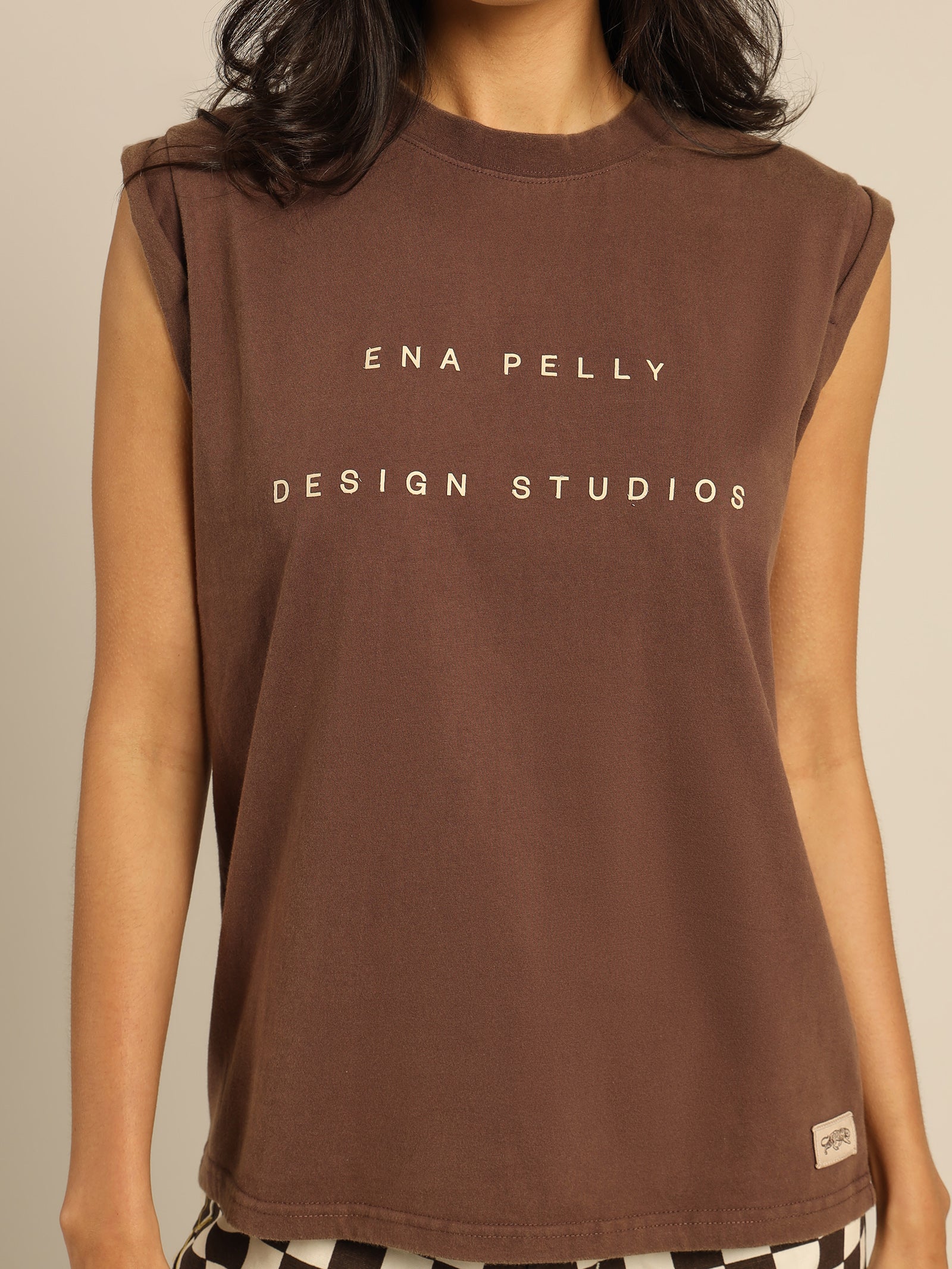 Minimal Logo Tank - Image 3