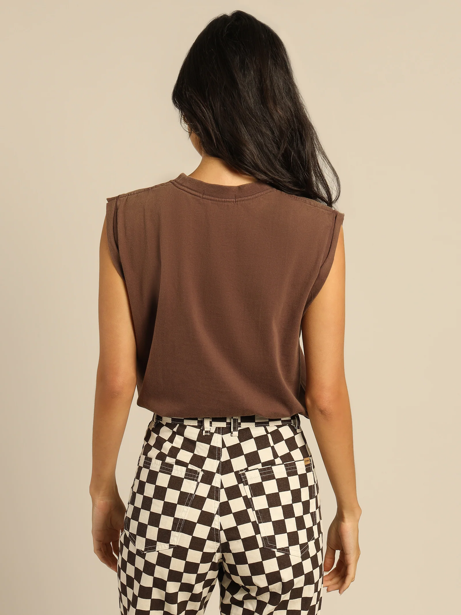 Minimal Logo Tank - Image 6