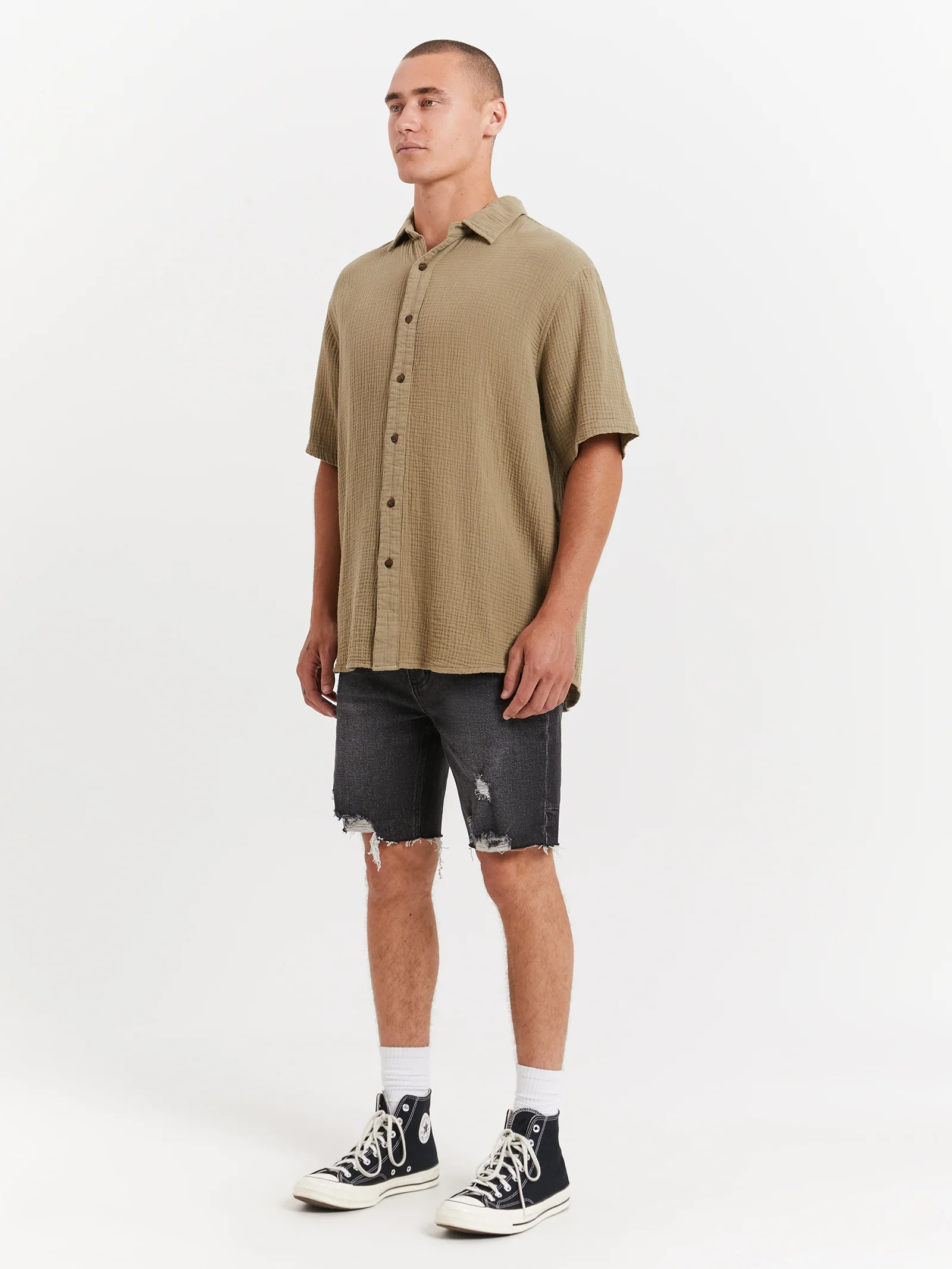 Minimal Seersucker Short Sleeve Shirt - Image 6