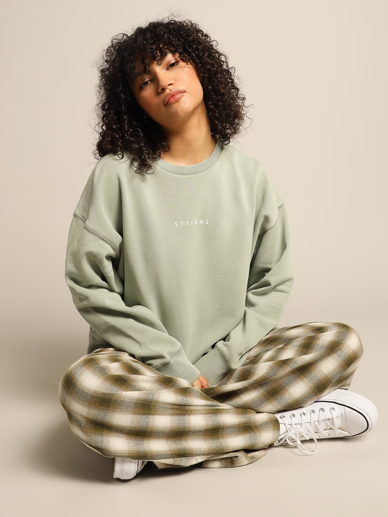 Minimal Thrills Slouch Crew - Image 2