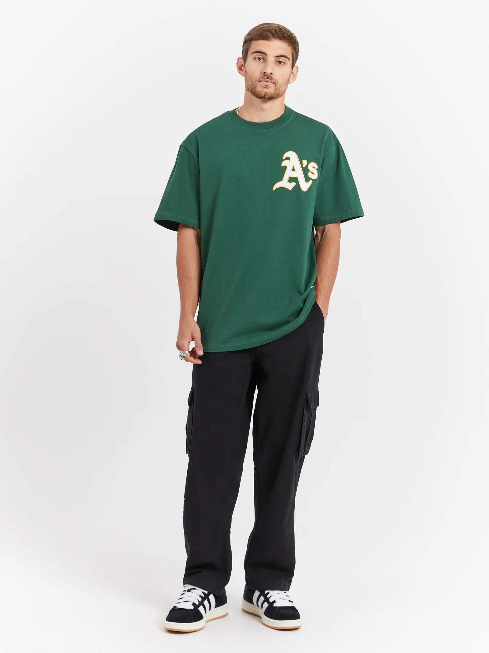 V Team Crest T-Shirt - Image 2
