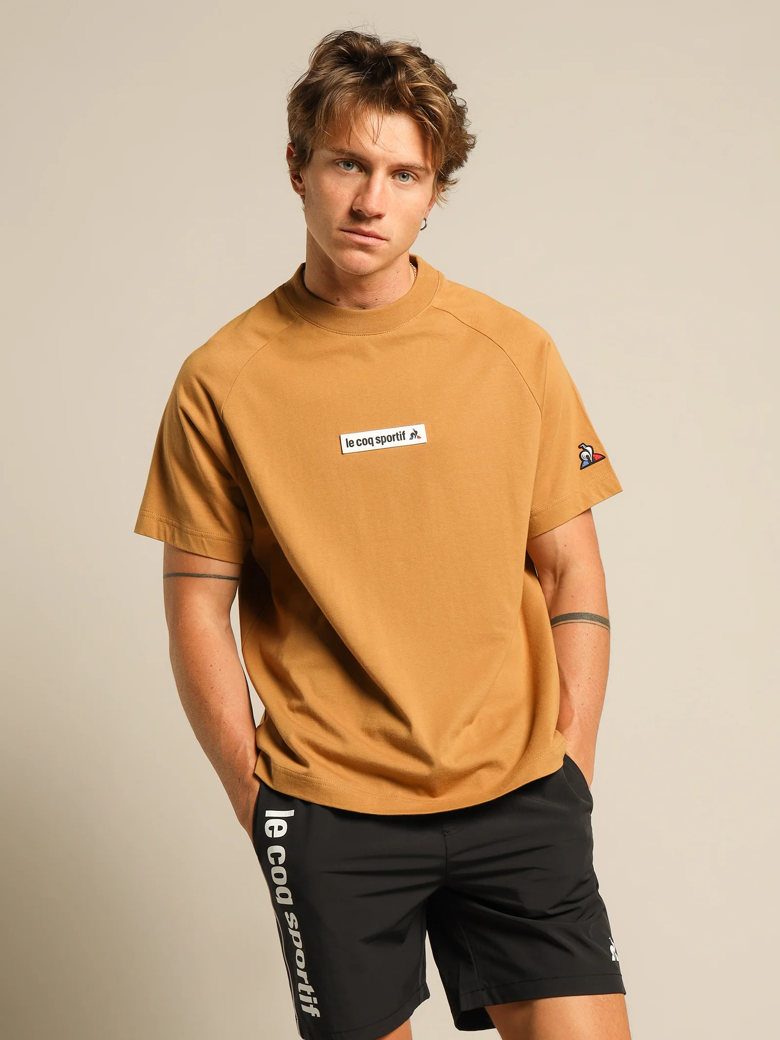 Monde Raglan T-Shirt - Image 3