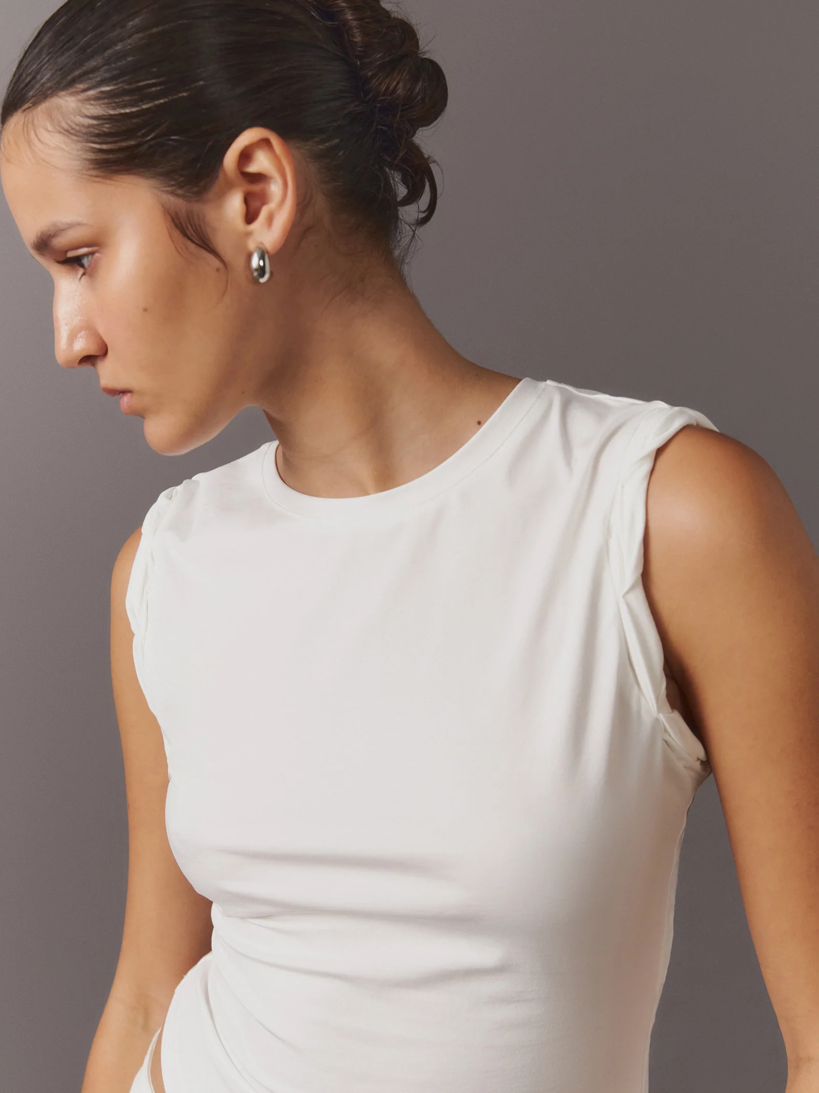 Curved Hem Tank Top - Image 4
