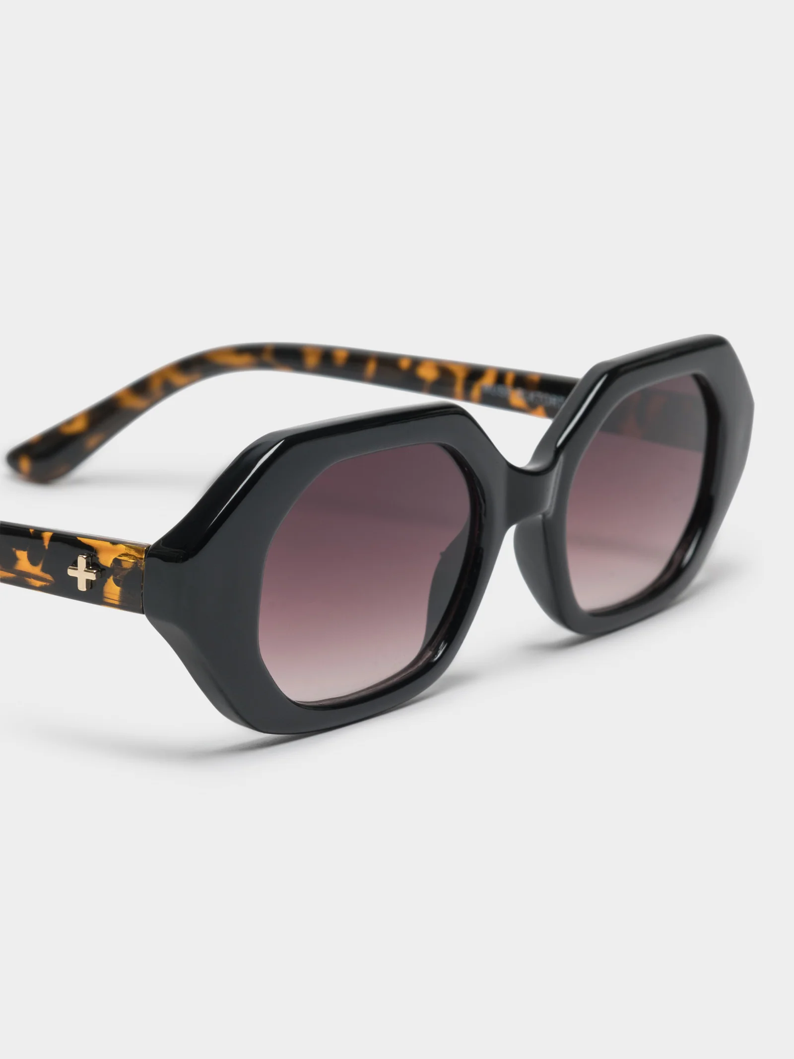 Muse Sunglasses - Image 3