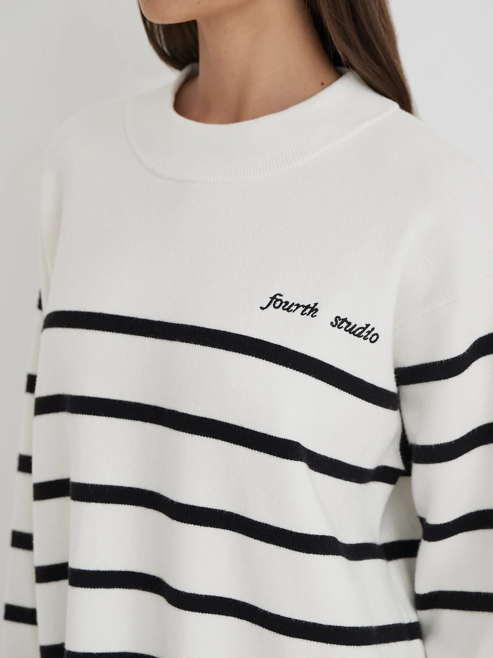 Myda Sweatshirt - Image 2