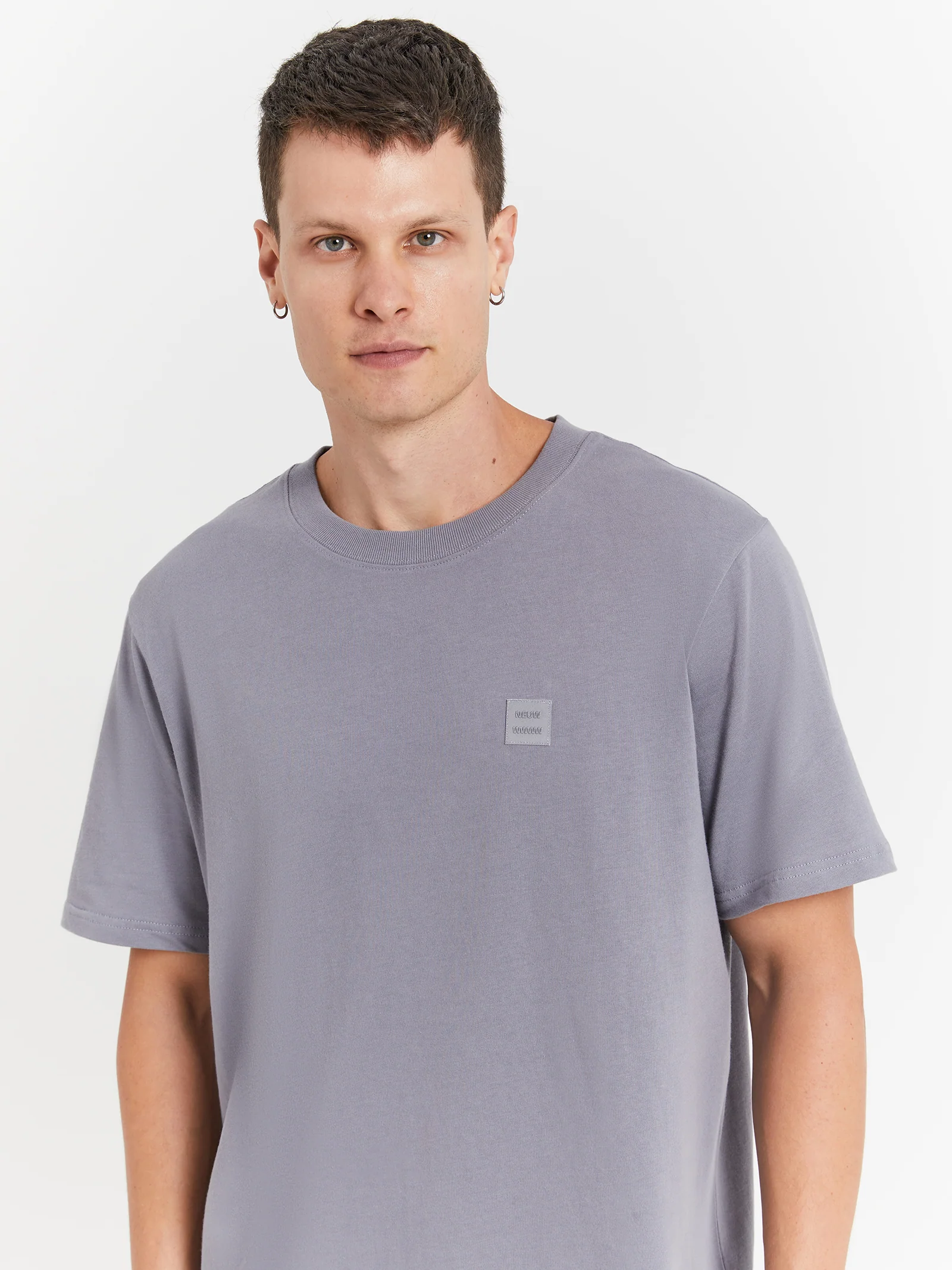 Neuw Premium T-Shirt - Image 3