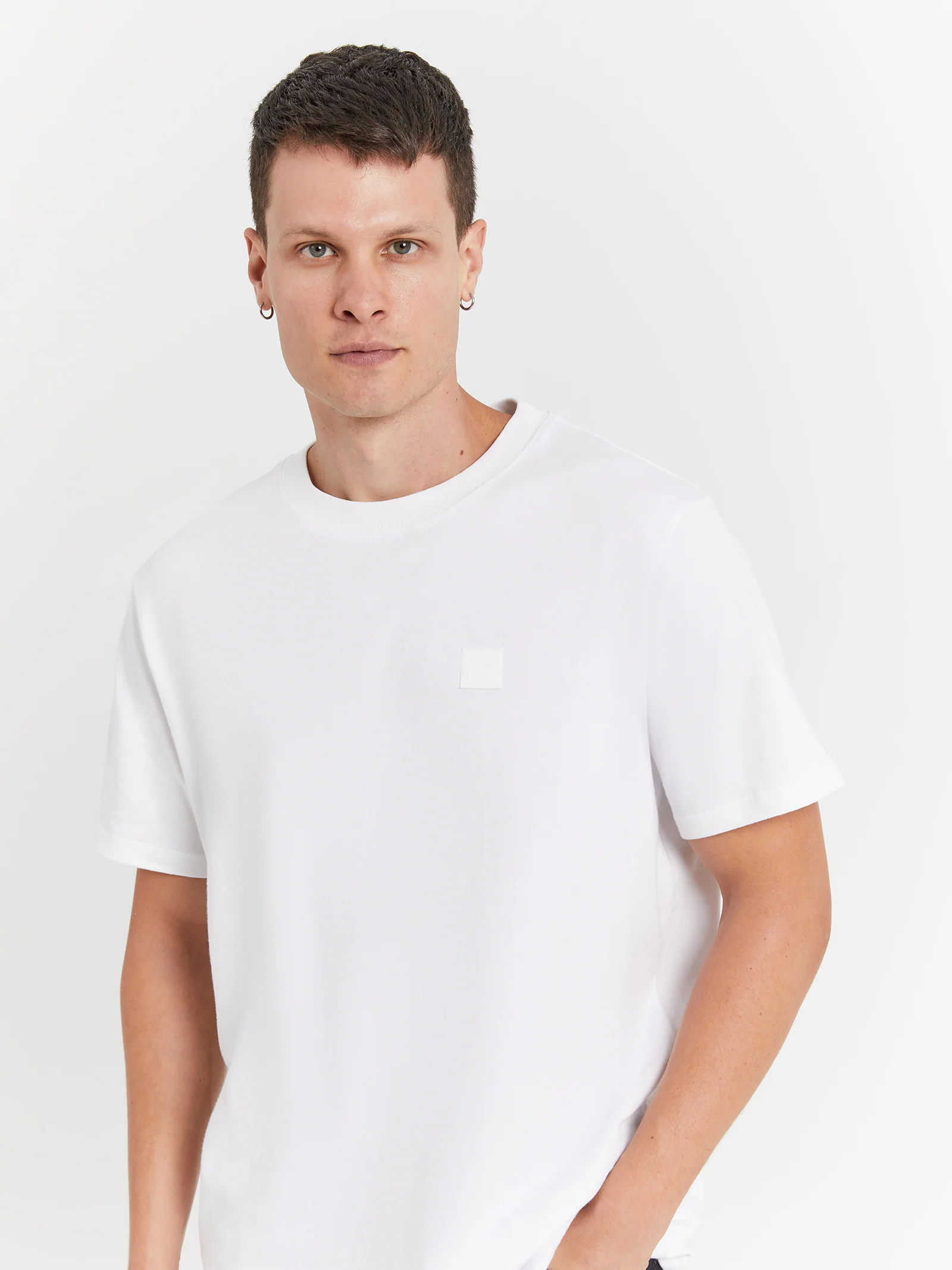 Neuw Premium T-Shirt - Image 3